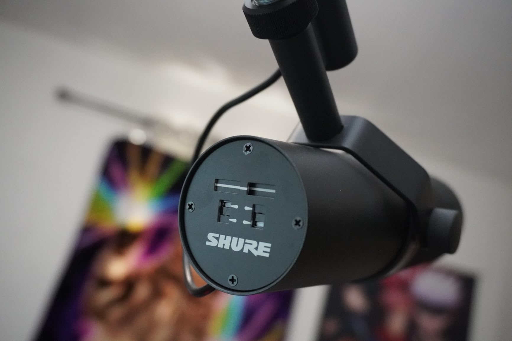 Shure SM7B Dynamic Vocal Microphone for Podcasting & Streaming customer photo 1
