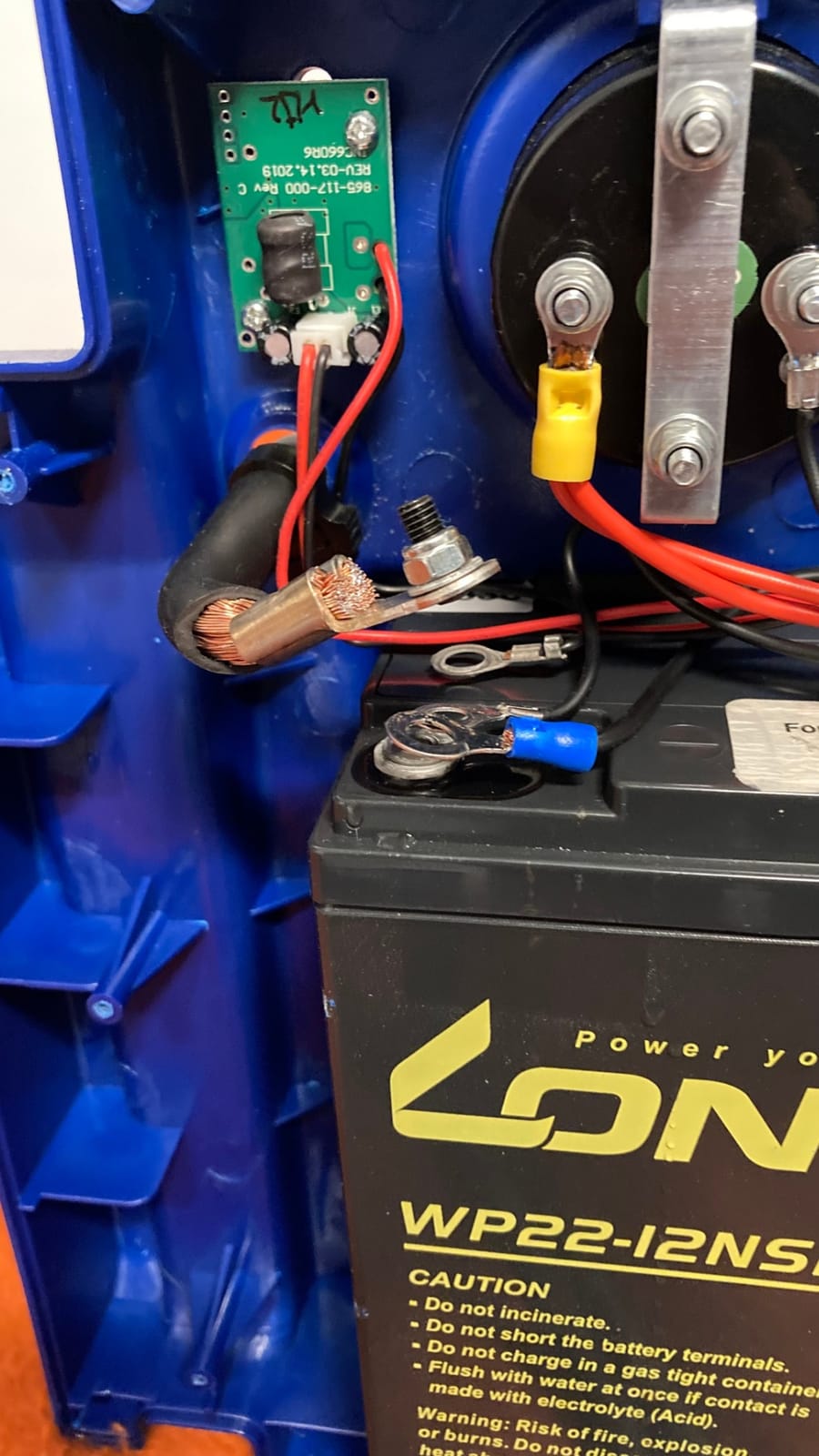 Clore Automotive Jump-N-Carry JNC660 1700 Peak Amp 12 Volt Jump Starter , Blue customer photo 2