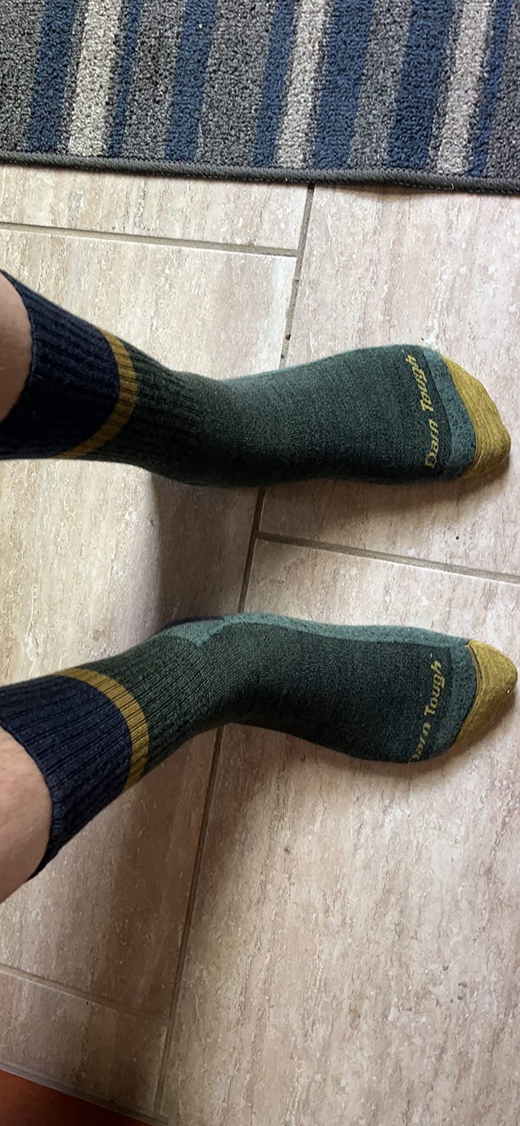 Darn Tough Vermont Men's Hiker Midweight Micro Crew Sock customer photo 2