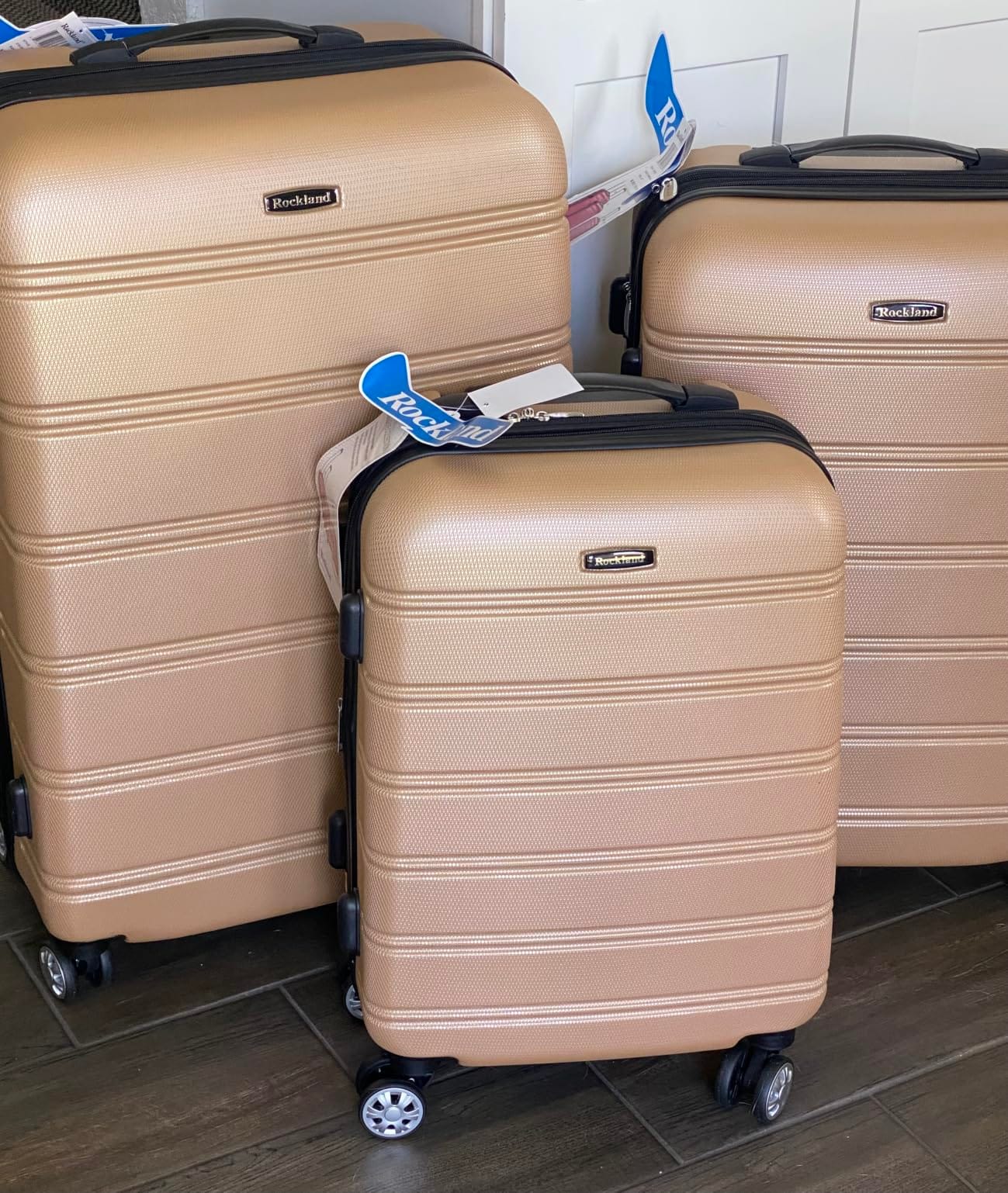 Rockland Melbourne Hardside Expandable Spinner Wheel Luggage, Carry-On 20