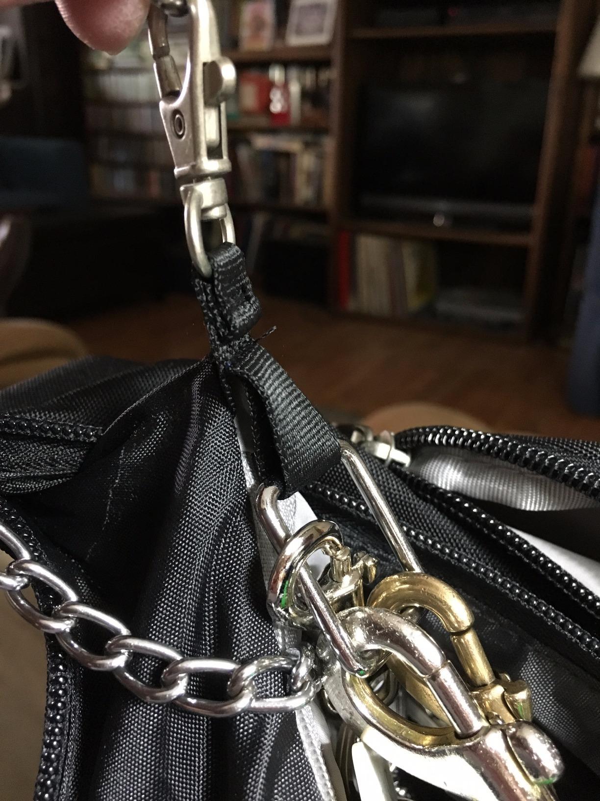 Travelon Anti-theft Classic Crossbody Bucket Bag customer photo 1