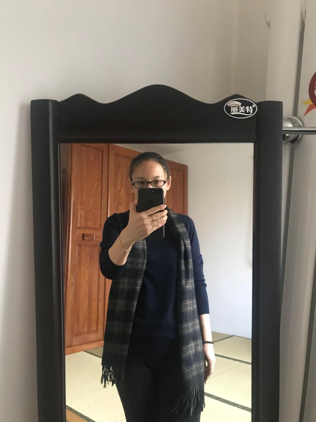 JENNIE LIU 100% Cashmere Sweater for Women, Crewneck Long Sleeve Pullover customer photo 1