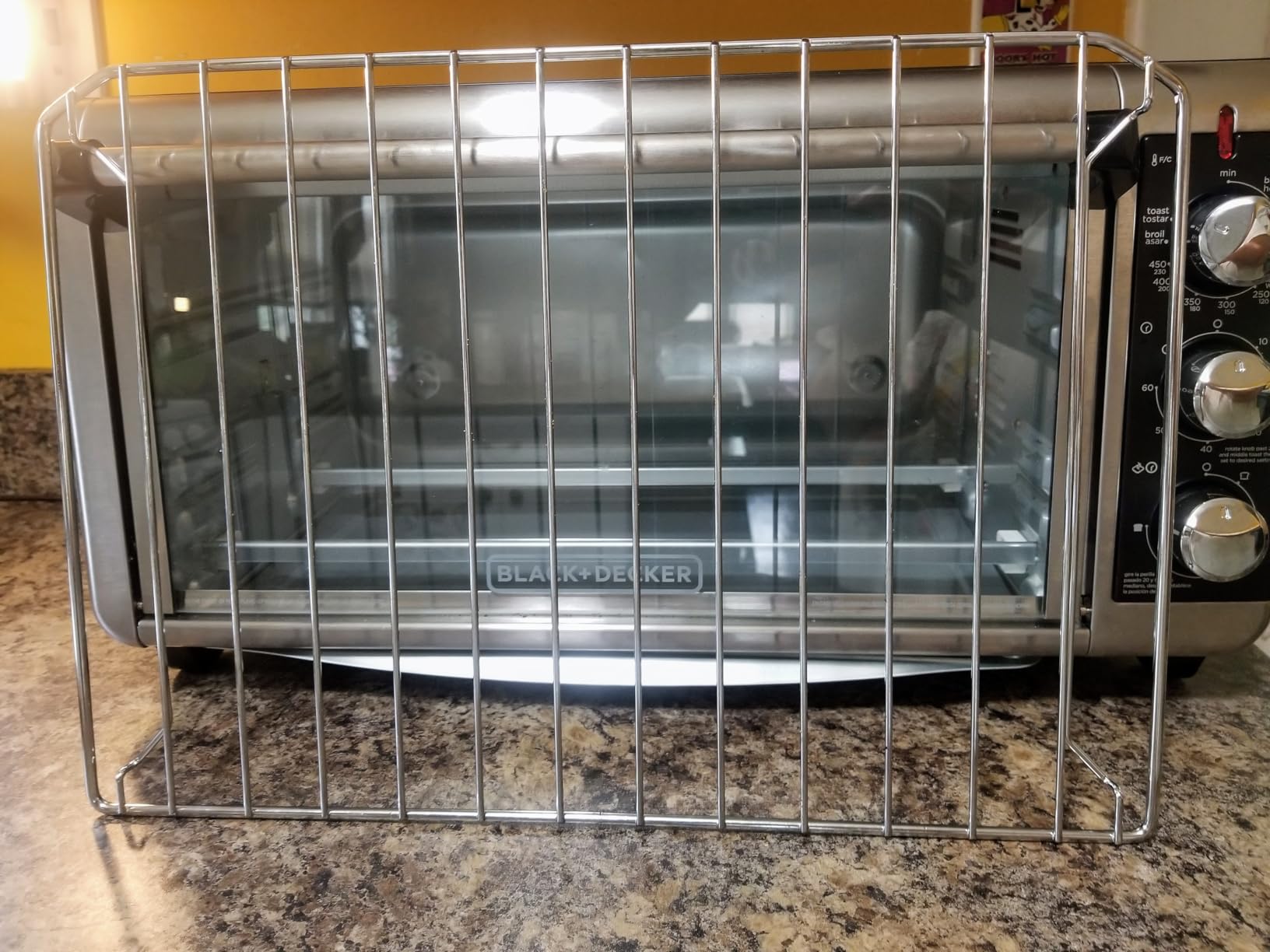 BLACK+DECKER TO3250XSBD 8-Slice Extra Wide Convection Countertop Toaster Oven, Includes Bake Pan, Broil Rack & Toasting Rack, Stainless Steel/Black customer photo 1