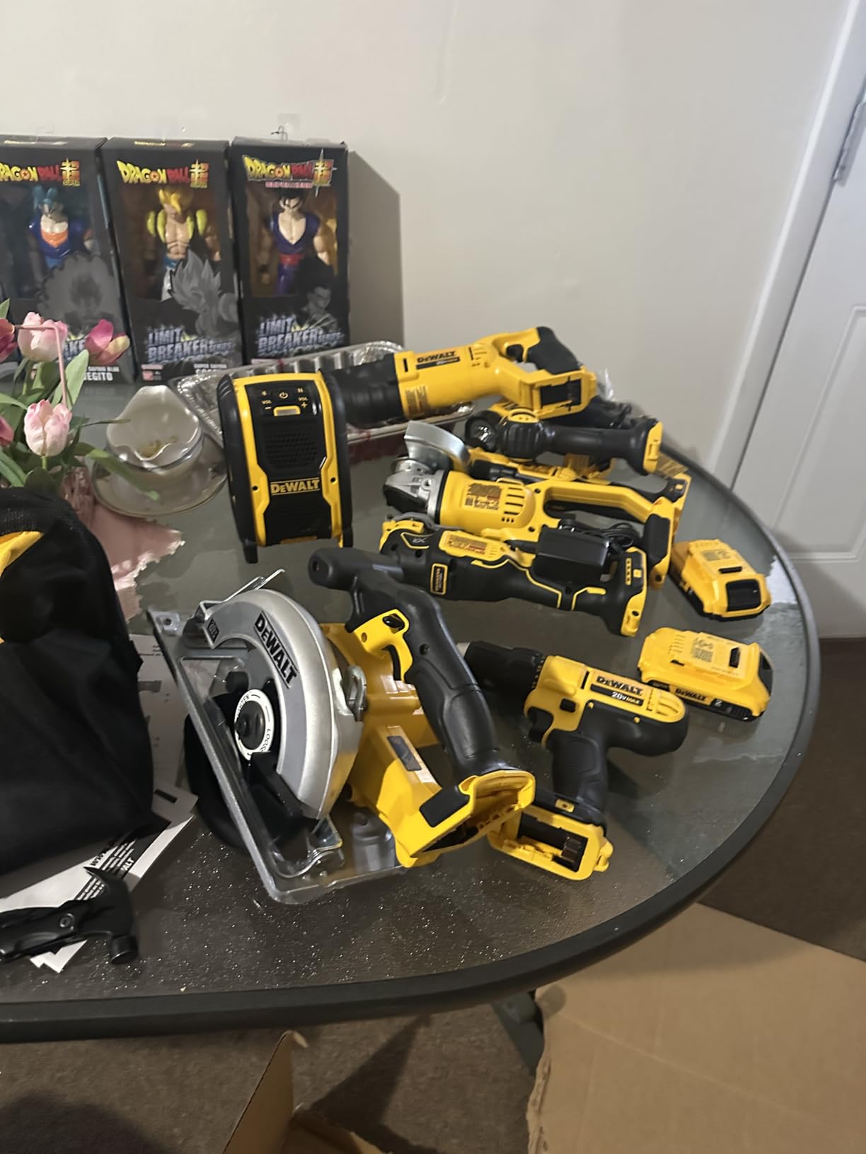 DEWALT 20V MAX Power Tools, 9 Cordless Tool Combo, Impact and Drill Driver, Oscillating Tool, Grinder,Circular and Reciprocating Saw,Right Angle Drill,Speaker,LED Light, 2 Batteries,Charger (DCK940D2) customer photo 1