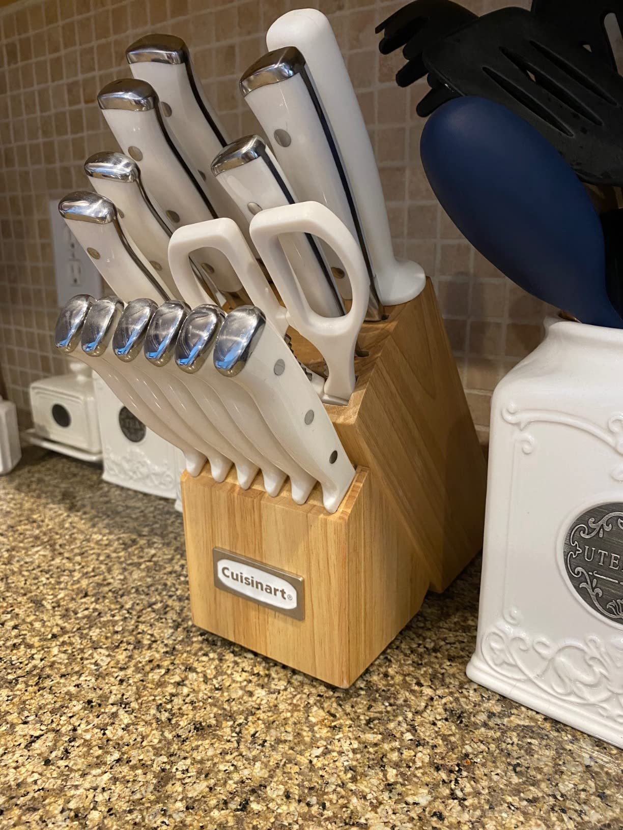 Cuisinart 15-Piece Knife Set with Block, High Carbon Stainless Steel, Forged Triple Rivet, White, C77WTR-15P customer photo 2