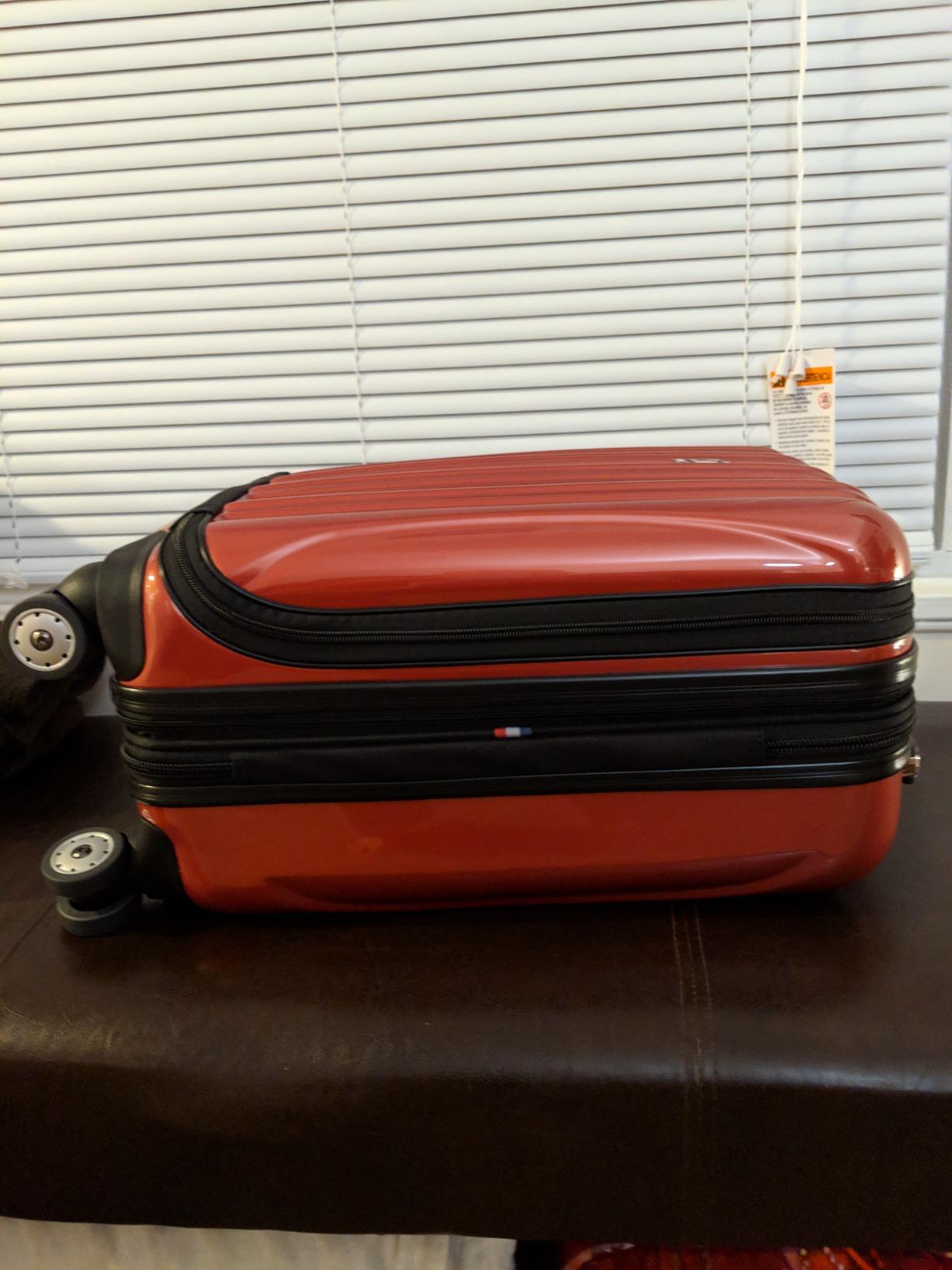 DELSEY PARIS Helium Aero Hardside Expandable Luggage with Spinner Wheels, Brushed Charcoal, Checked-Large 28 Inch customer photo 2