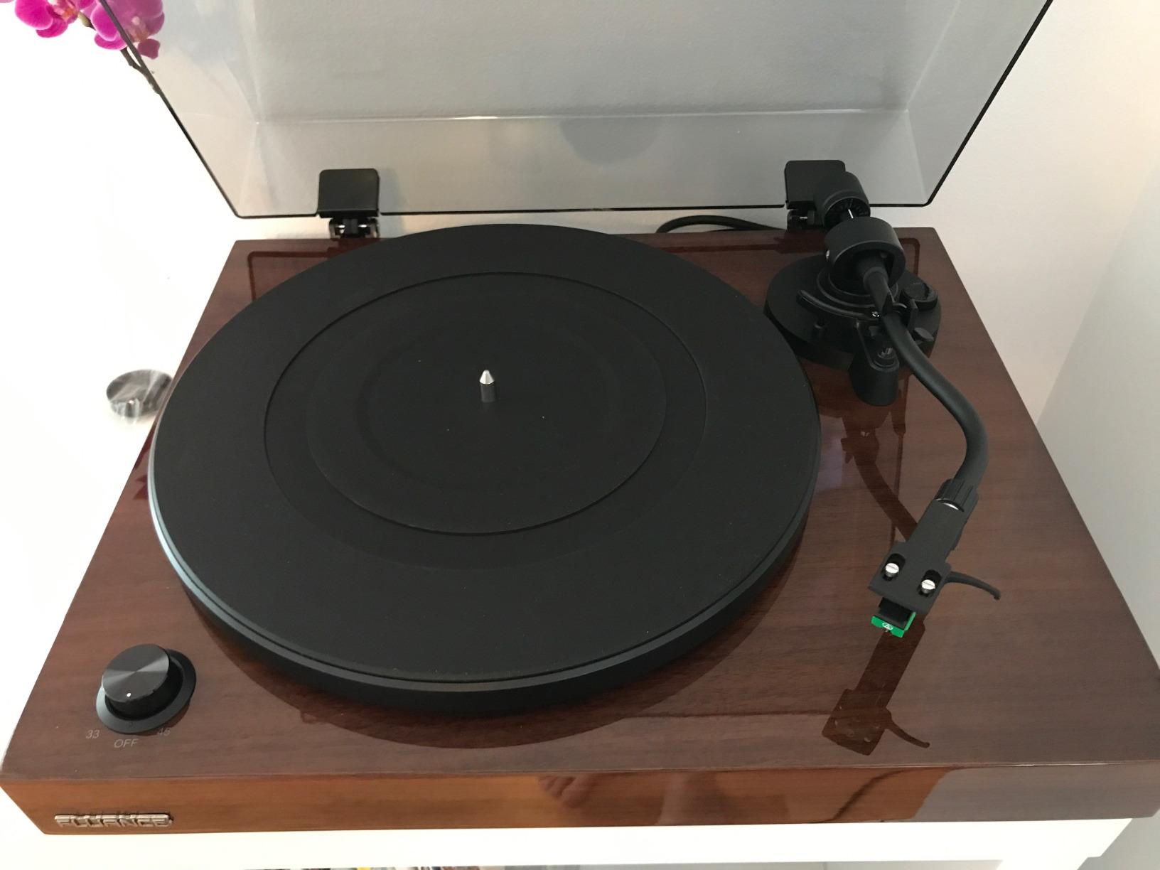 Fluance RT81 Elite High Fidelity Vinyl Turntable Record Player with Audio Technica AT95E Cartridge, Belt Drive, Built-in Preamp, Adjustable Counterweight, High Mass MDF Wood Plinth - Walnut customer photo 2
