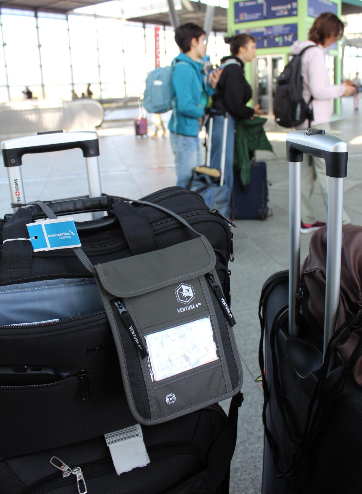 VENTURE 4TH Travel Neck Wallet, RFID Blocking Passport Holder - Gray customer photo 2