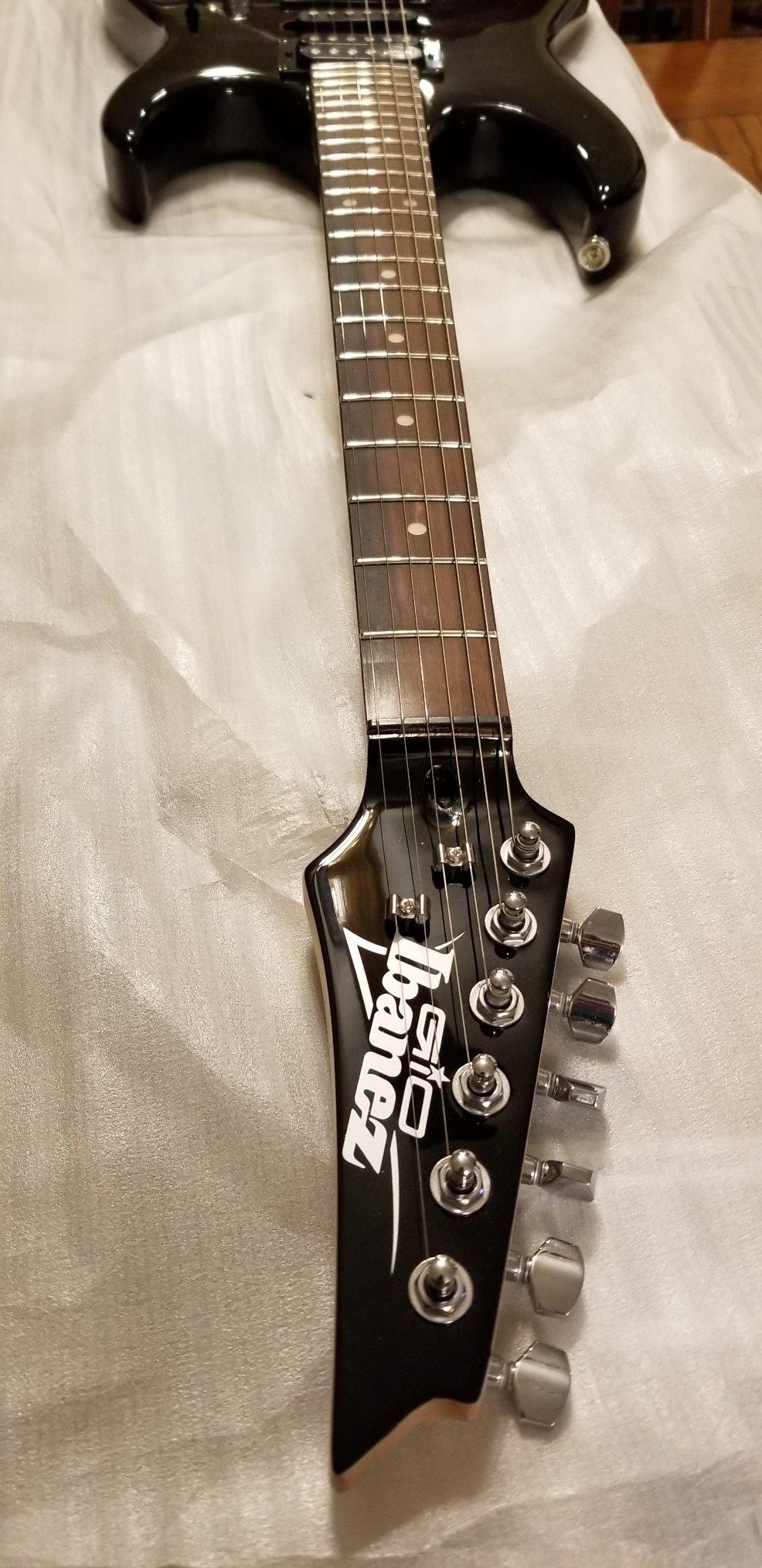 Ibanez GIO Series GRX70QA - Transparent Emerald Burst customer photo 2