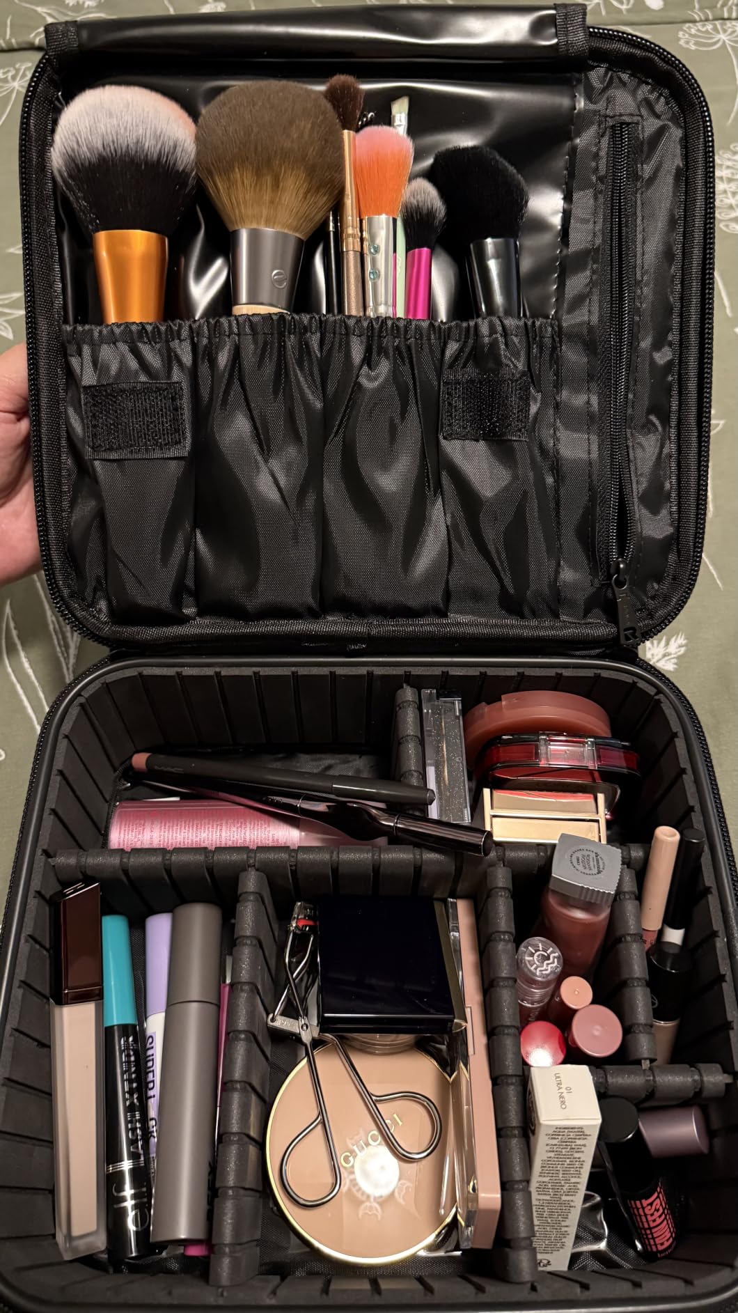 Relavel Travel Makeup Train Case Makeup Cosmetic Case Organizer Portable Artist Storage Bag with Adjustable Dividers for Cosmetics Makeup Brushes Toiletry Jewelry Digital Accessories Black customer photo 1