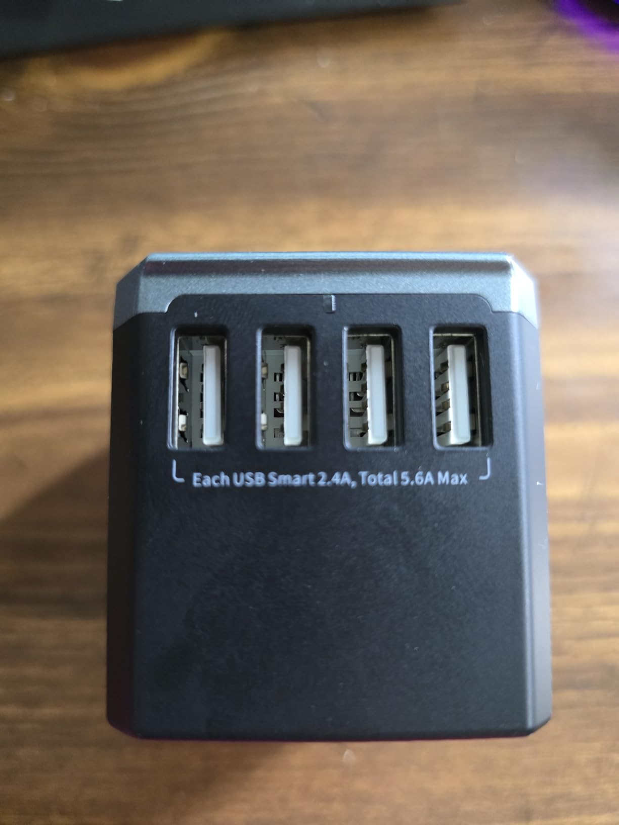 EPICKA Universal Travel Adapter with 1AC/3 USB-C/2 USB-A Ports customer photo 2