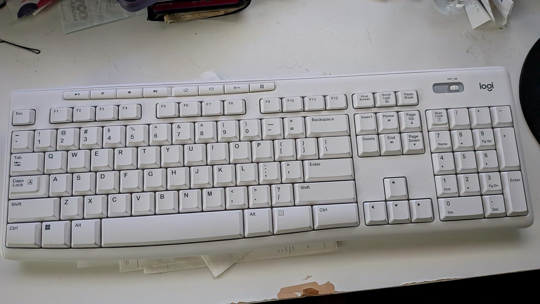 Logitech MK270 Full Size Wireless Keyboard and Mouse Combo - Black customer photo 1