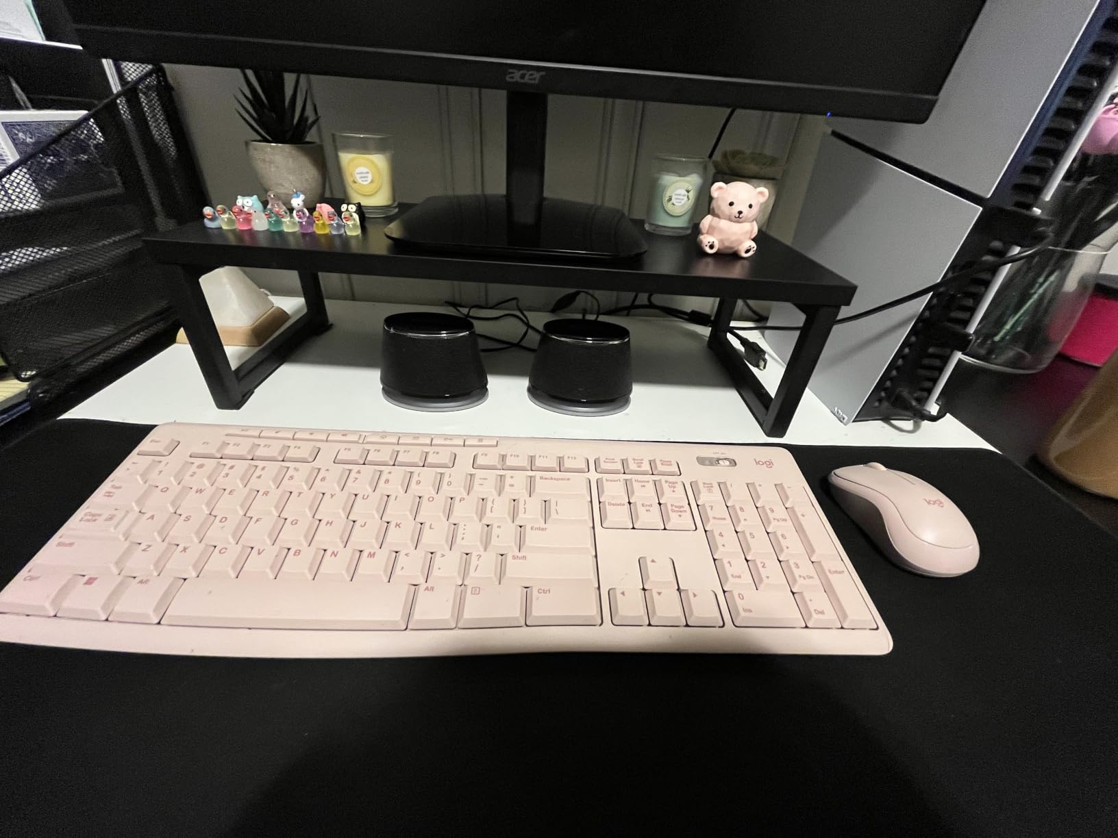 Logitech MK270 Full Size Wireless Keyboard and Mouse Combo - Black customer photo 2
