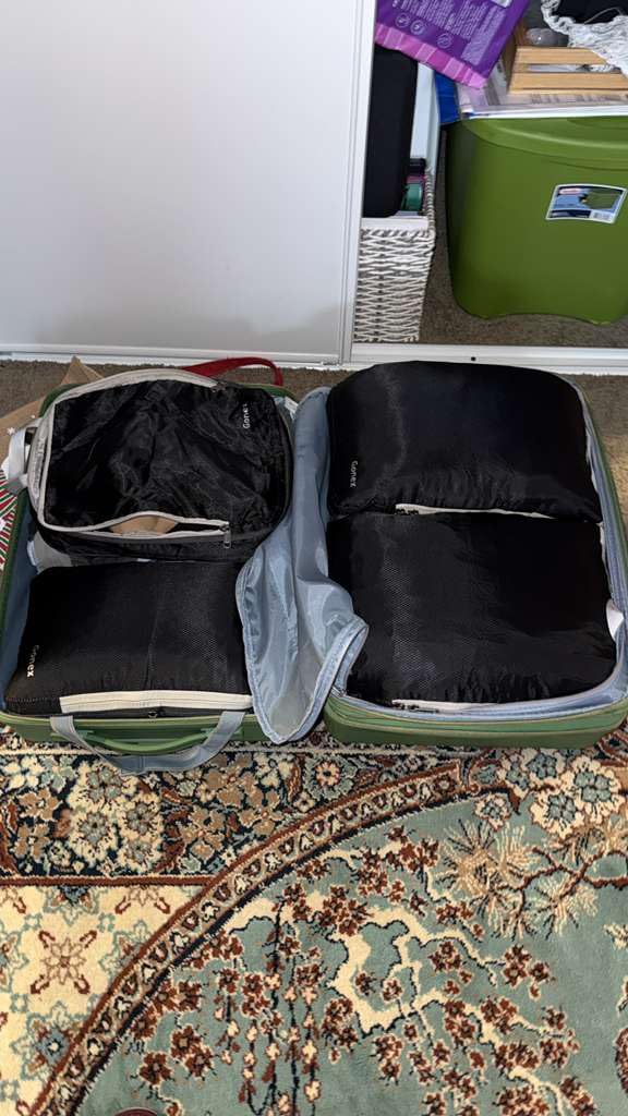 Gonex Compression Packing Cubes, 4-Piece Expandable Travel Organizers customer photo 2