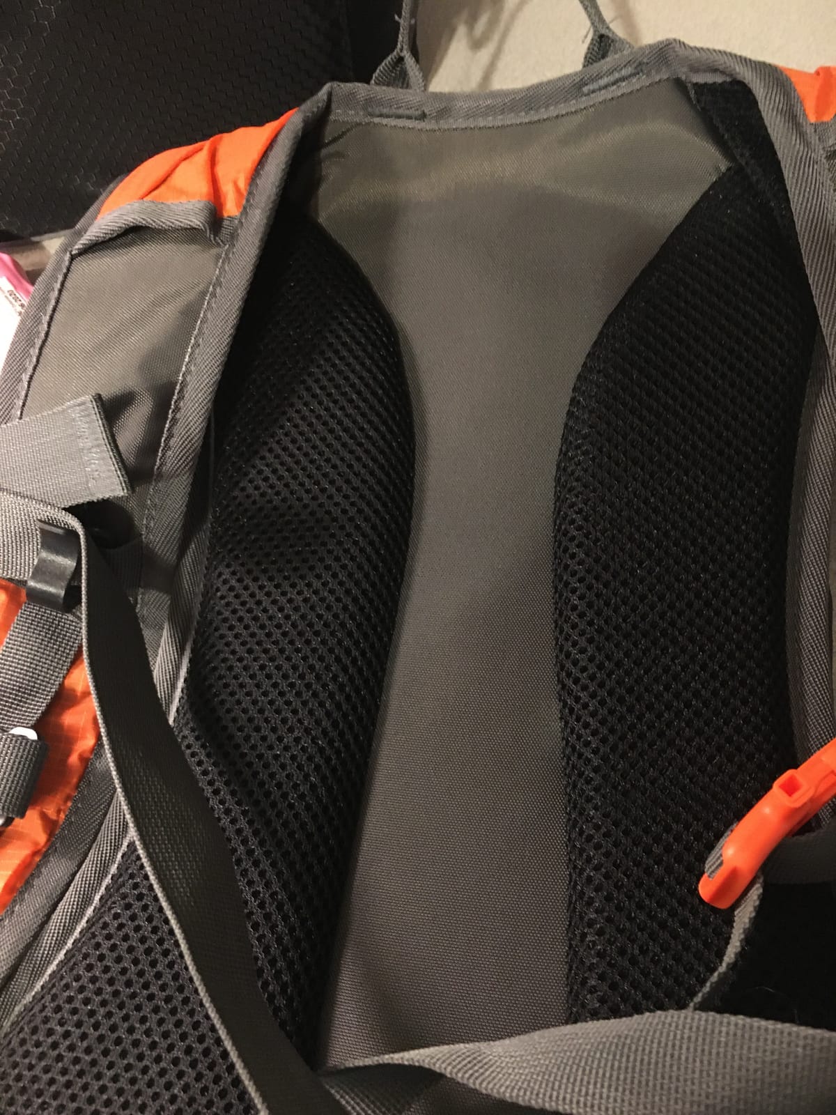 Unigear Hydration Pack Backpack with 2L Water Bladder for Hiking & Cycling customer photo 2