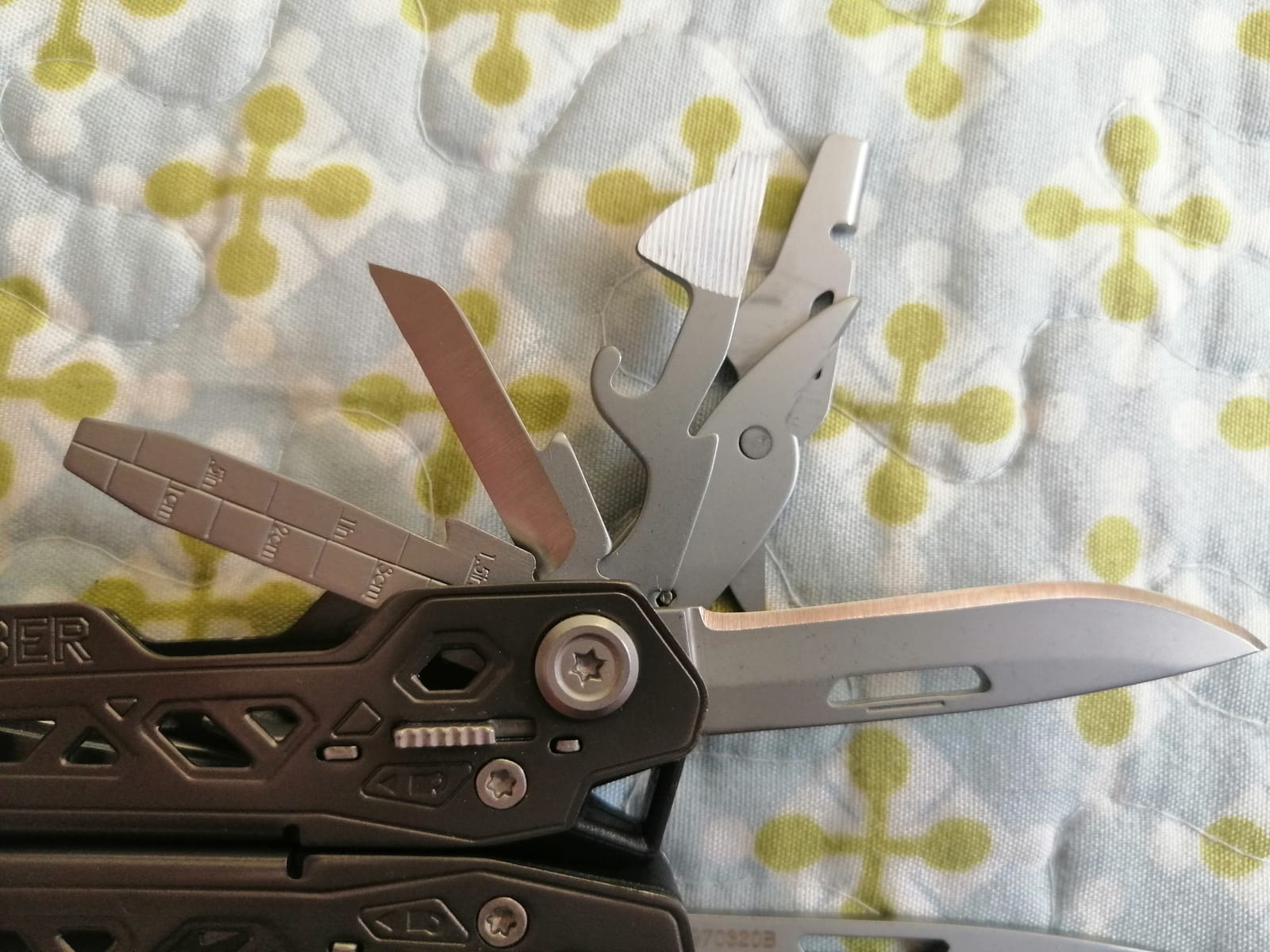 Gerber Gear Truss 17-in-1 EDC Needle Nose Pliers Multi tool - includes Pocket Knife, Screwdriver, and Bottle Opener Accessories - Gifts for Men, Fishing and Camping Gear - Gray with Standard Sheath customer photo 1