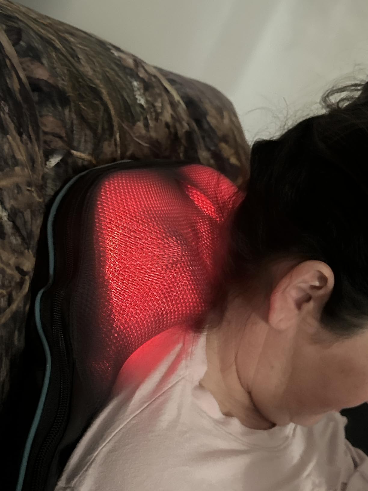 Mo Cuishle Women Men Gifts, Shiatsu Back Shoulder & Neck Massager with Heat customer photo 2