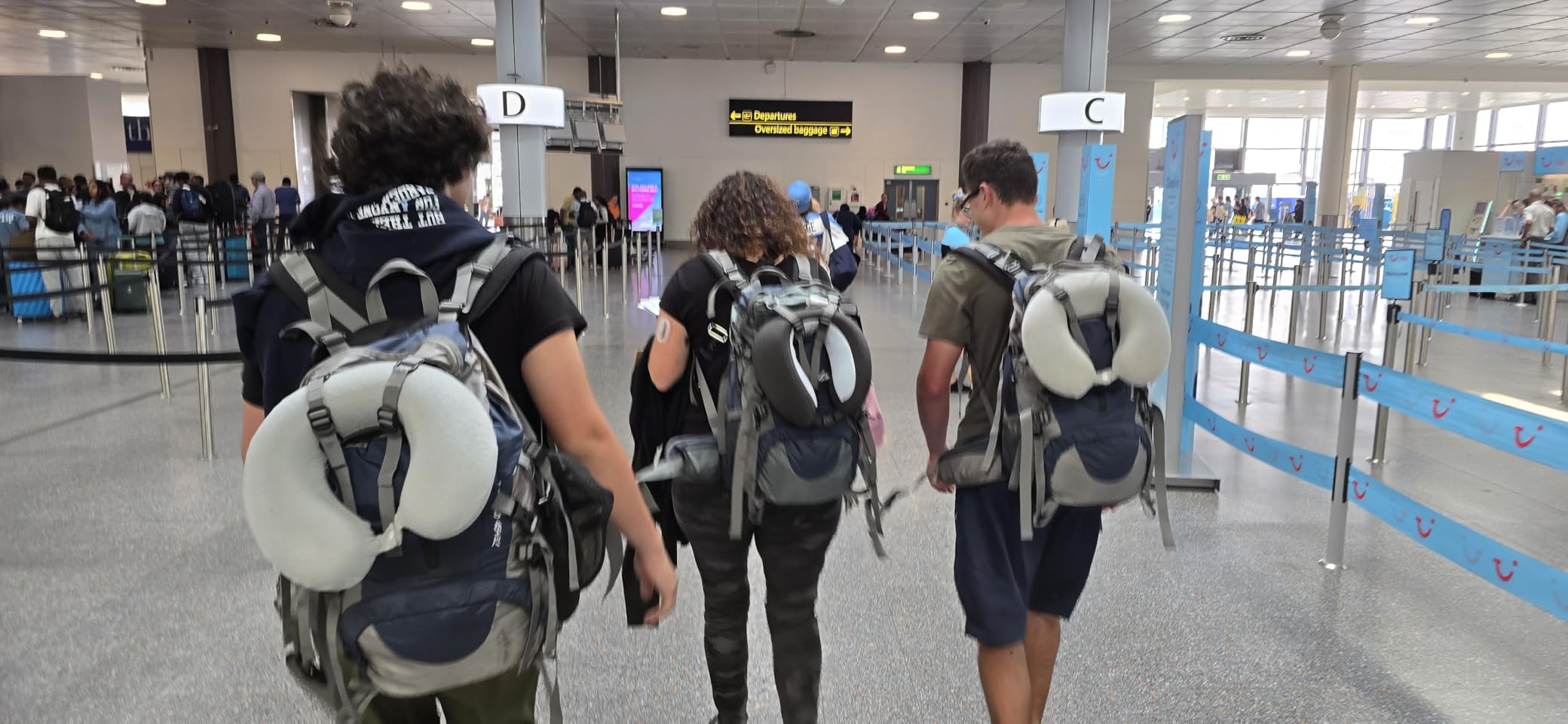 Loowoko 50L Hiking Backpack with Rain Cover for Both Men & Women customer photo 1
