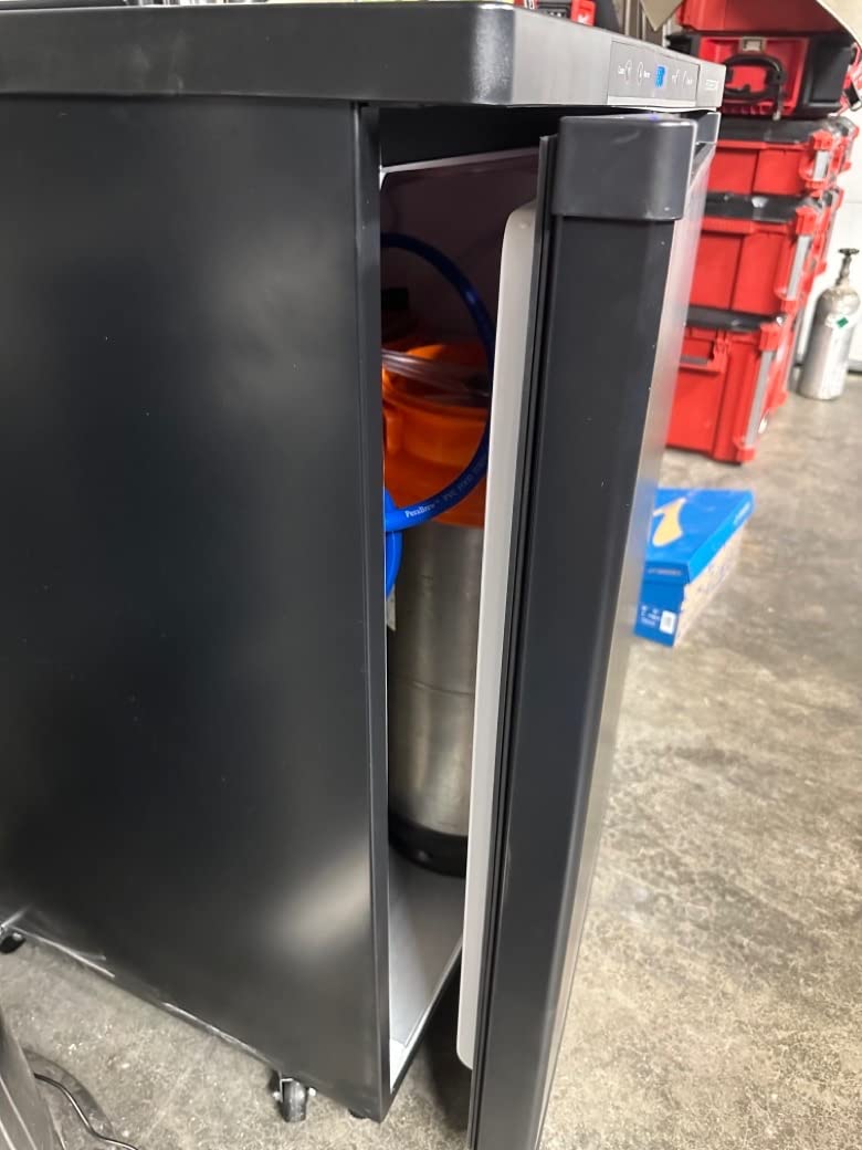 EdgeStar BR3002 24 Inch Wide Kegerator Conversion Refrigerator for Full Size Kegs with Deep Chill Mode - Black customer photo 2