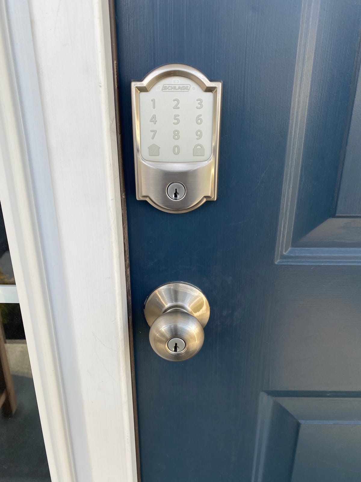 Schlage Encode Smart WiFi Deadbolt Lock with Century Trim, Matte Black customer photo 2