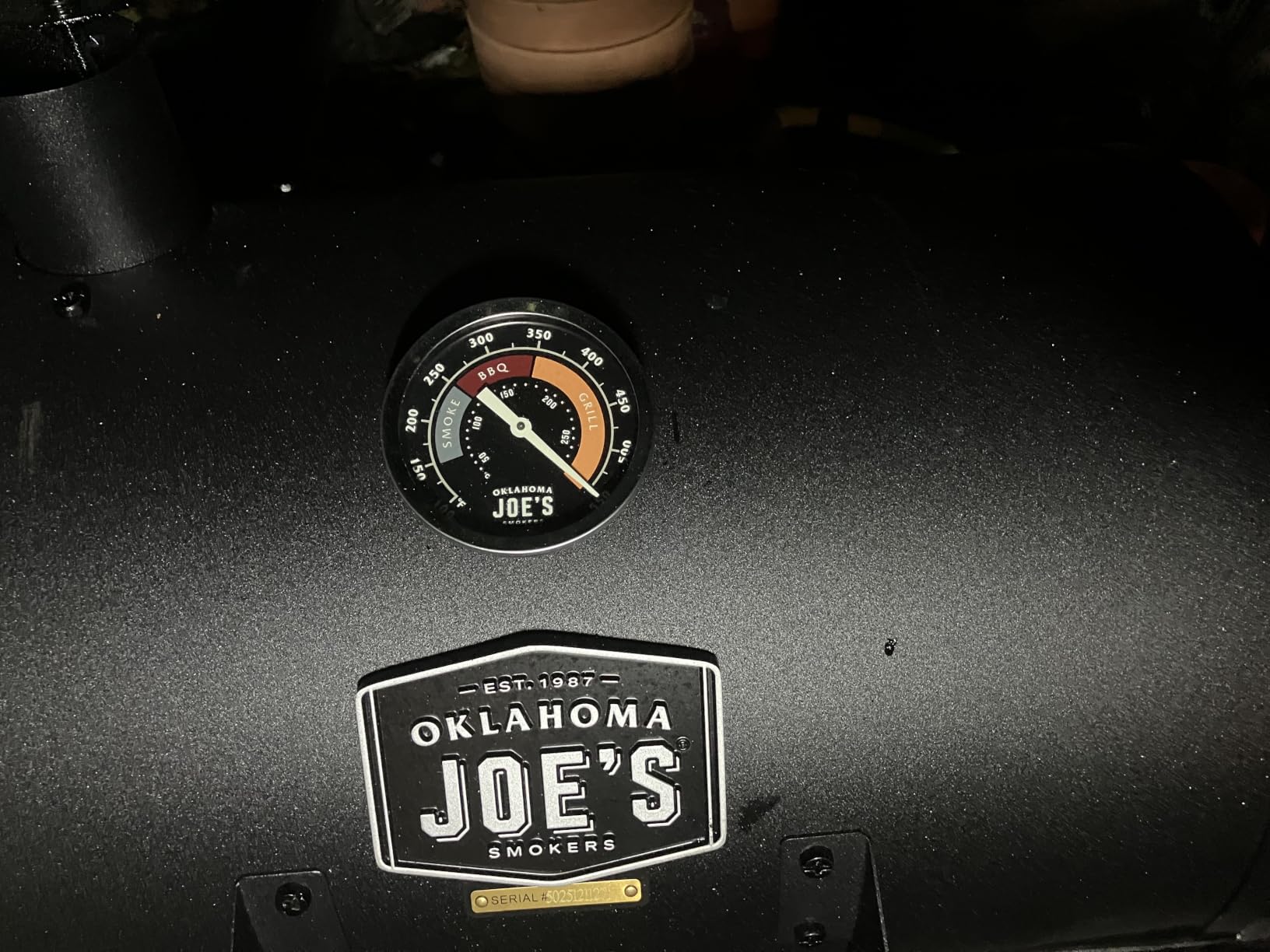 Oklahoma Joe's Rambler Portable Tabletop Charcoal Grill, 218 Sq. In. Cooking Space, Heavy-Duty Steel Construction, Cast Iron Grates, Built-In Temperature Gauge customer photo 1