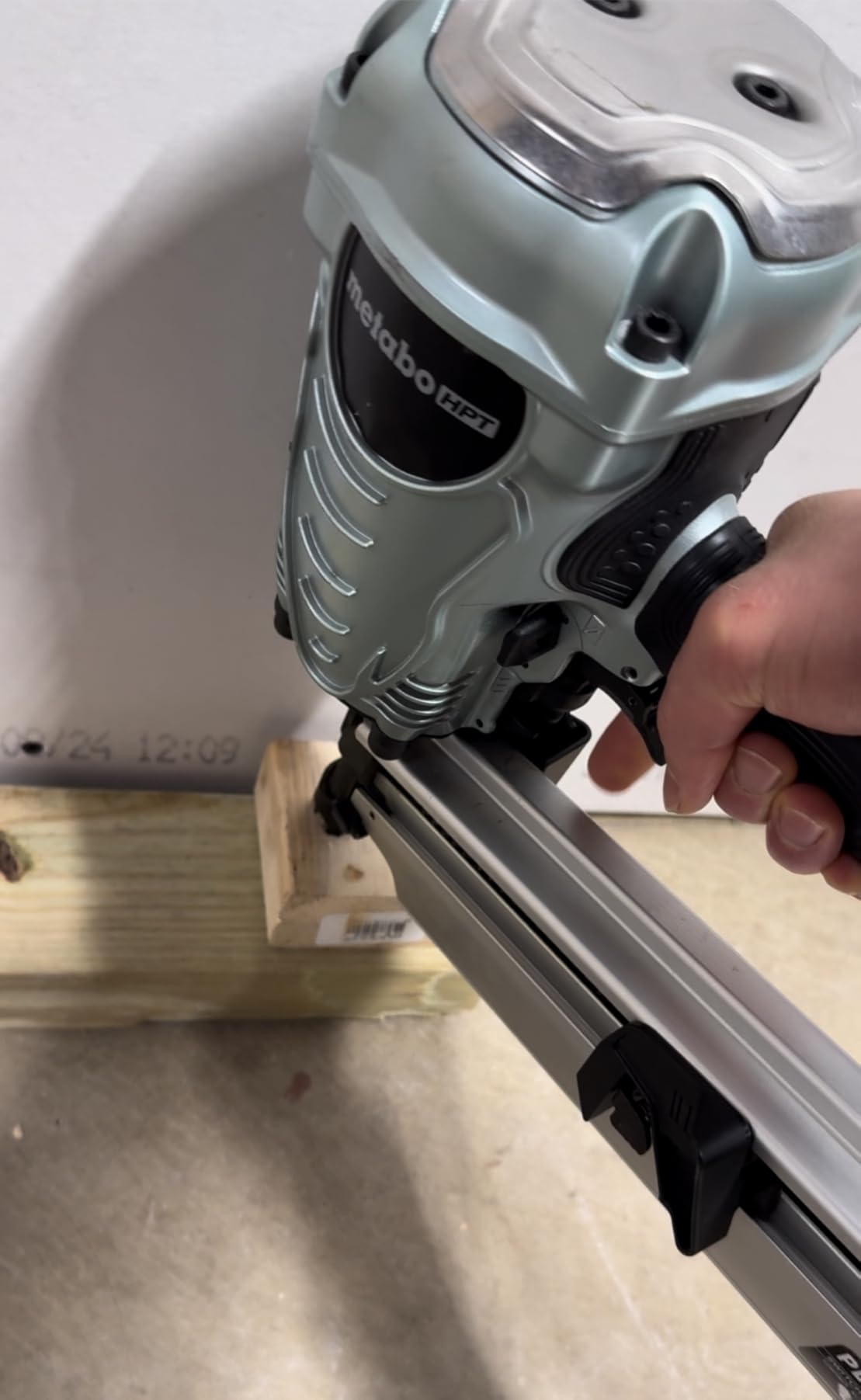 Metabo HPT Framing Nailer, 21° Plastic Collated 2-3.5in, NR90AES1 customer photo 1