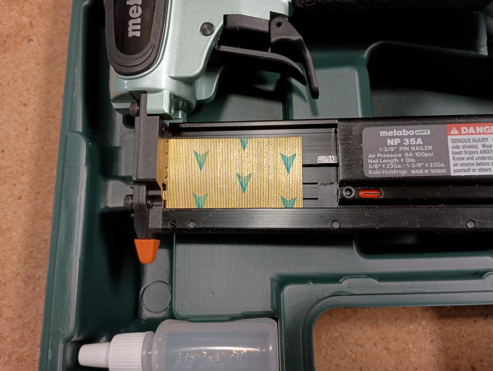 Metabo HPT 23 Gauge Pin Nailer, Pneumatic Lightweight, NP35A customer photo 2