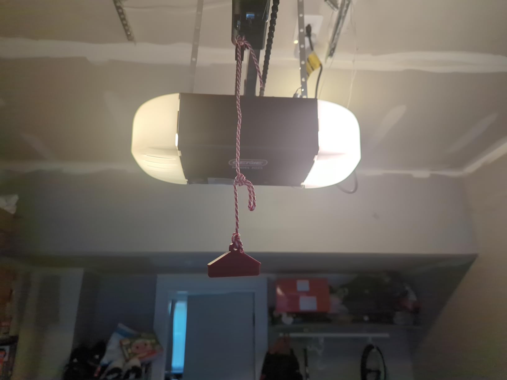 Genie Chain Drive 550 Garage Door Opener, Heavy Duty Chain Drive Opener, Model 2035-TKO customer photo 1