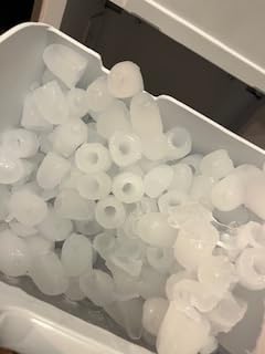 Frigidaire Counter top Portable, 26 lb per Day Nugget Ice Maker Machine (Red Stainless Steel) customer photo 2