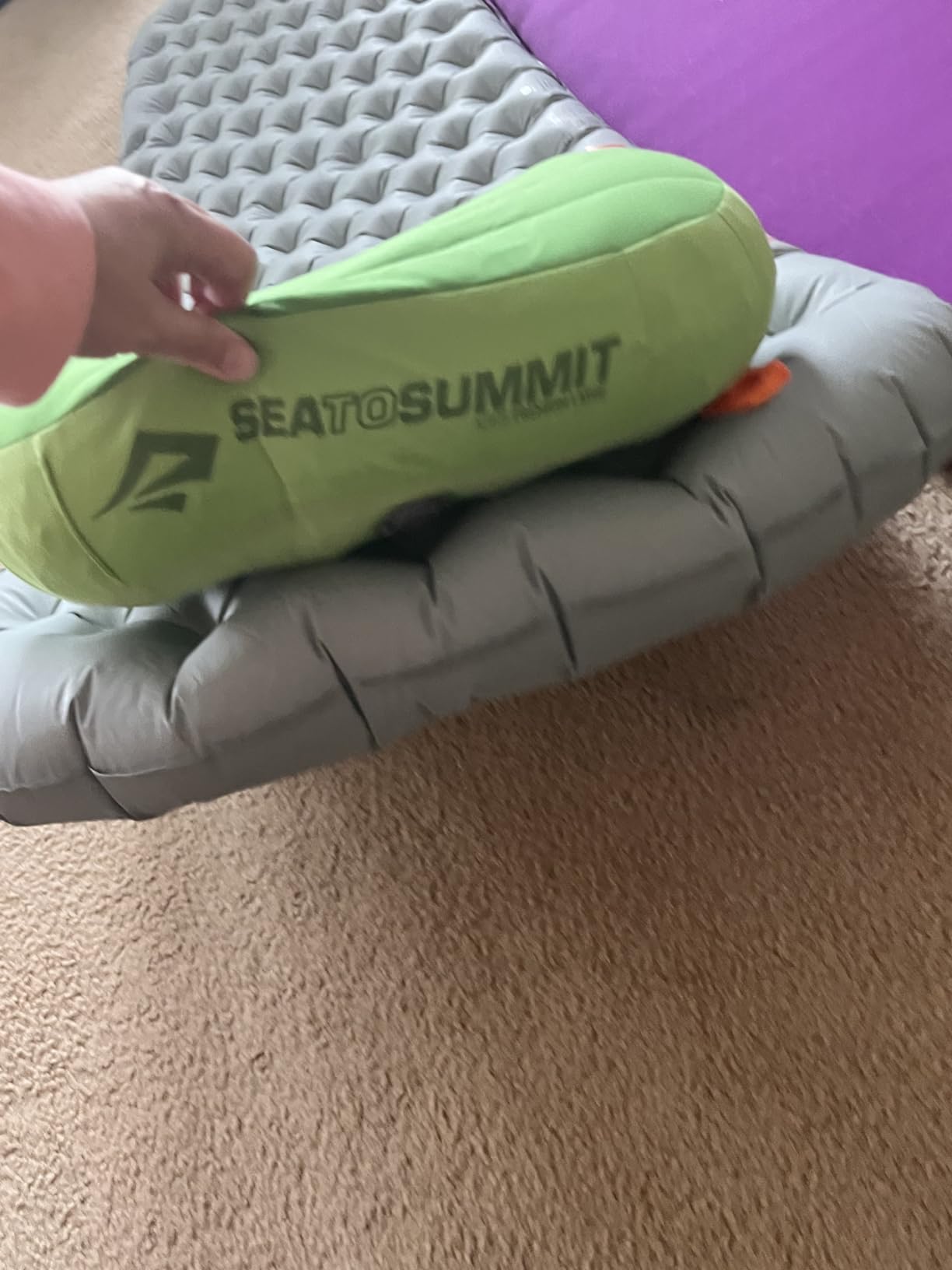 Sea to Summit Aeros Premium Inflatable Pillow, Regular, Lime customer photo 2