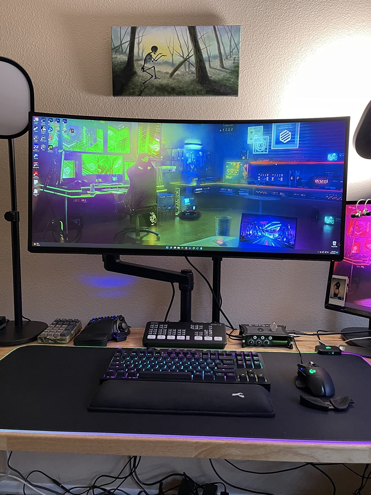 Ergotron – LX Monitor Arm, Single Monitor Desk Mount – fits Flat Curved Ultrawide Computer Monitors up to 34 Inches, 7 to 25 lbs, VESA 75x75mm or 100x100mm – Matte Black customer photo 2
