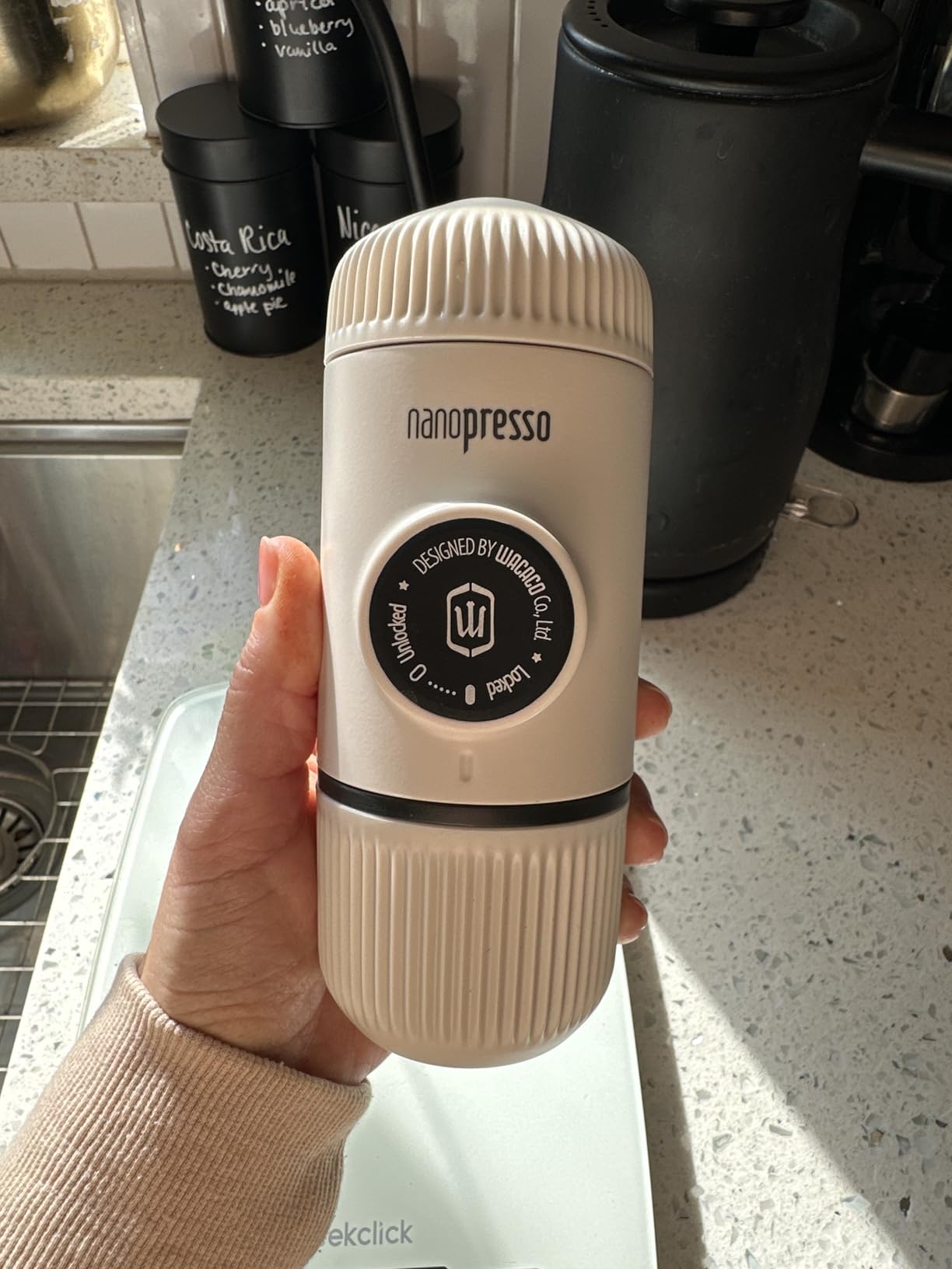 WACACO Nanopresso Portable Espresso Maker Bundled with Protective Case, Upgrade Version of Minipresso, Mini Travel Coffee Machine, Perfect for Camping, Travel and Office (Elements Moss Green) customer photo 2