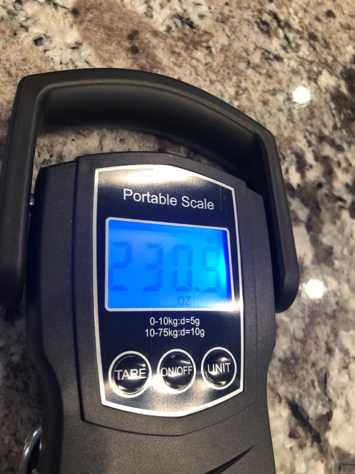 Luggage Scale, 110lb/50kg Luggage Weight Scale with Backlit LCD Display, Digital Fish Scale with Measuring Tape Portable Hanging Scale Suitcase Scale with Handle & Large Hook & 2 AAA Batties customer photo 2