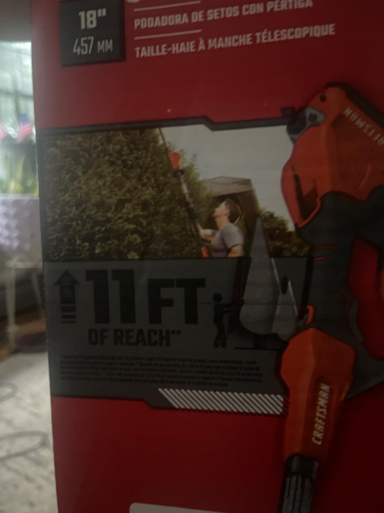 CRAFTSMAN V20 Pole Hedge Trimmer Cordless, 18-Inch, Battery and Charger Included Hedge Trimmer with Extension Pole, Up to 11 Ft Extended Reach (CMCPHT818D1) customer photo 1