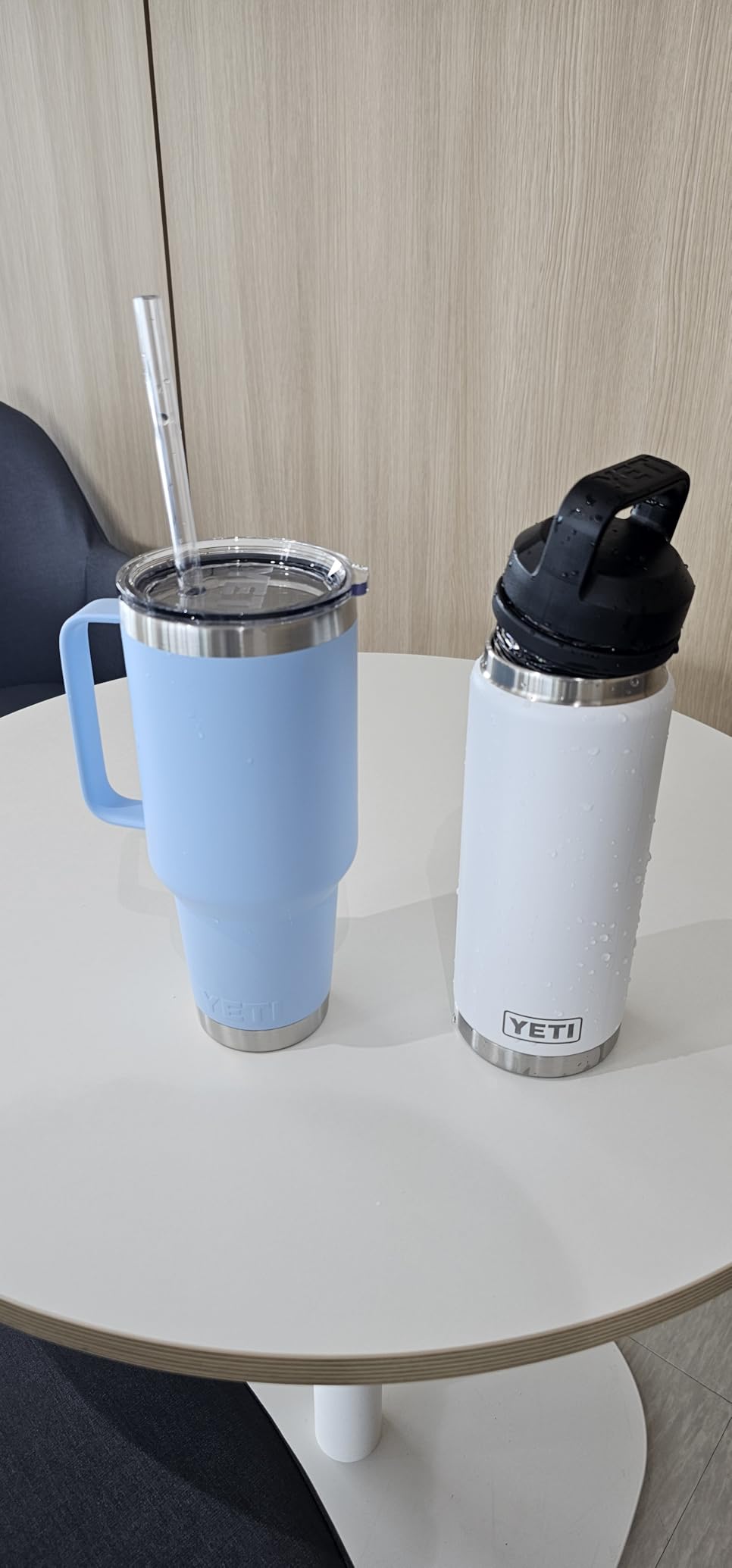 YETI Rambler 26 oz Bottle, Vacuum Insulated, Stainless Steel with Chug Cap, Black customer photo 1