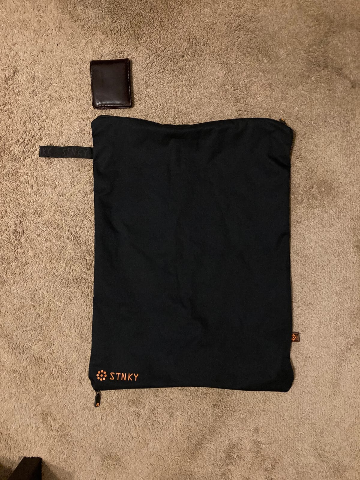 STNKY Bag Pro - Laundry Bags With Zips, Handles and Internal Mesh Bag for Travel, Yoga, Healthcare, Gym Kit, Laundry (XL, Grey) customer photo 2
