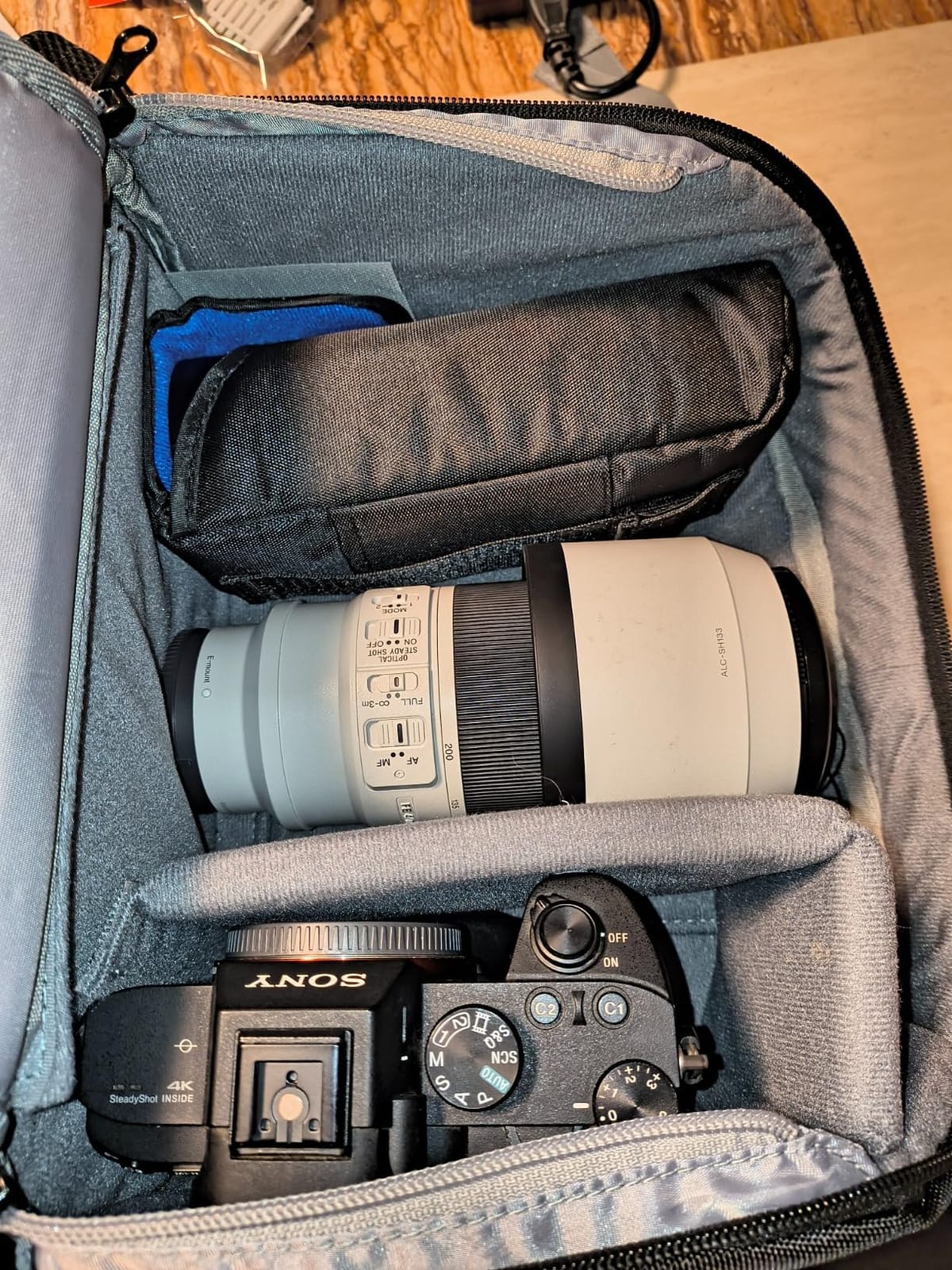 TARION Professional Camera Backpack for Photographers Medium 15L PBL customer photo 2