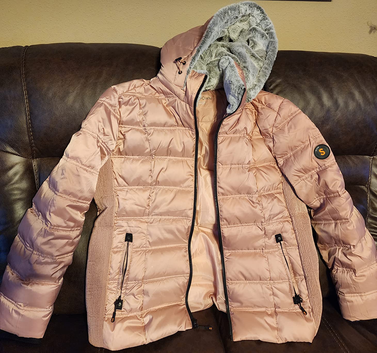 SLOW DOWN Women Down Puffer Jacket Warm Hooded Winter Down Puffer Coat with Faux-Fur Hood & Collar customer photo 2