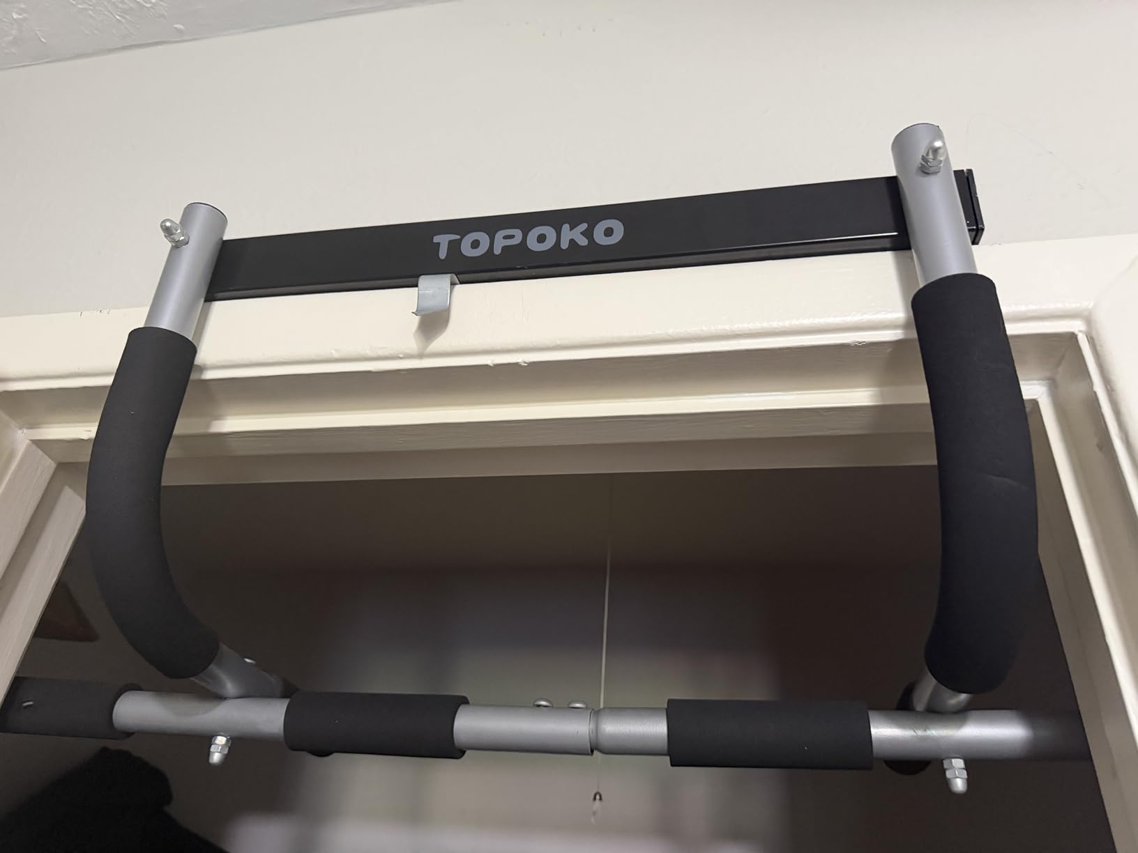 TOPOKO Pull Up Bar for Doorway, Heavy Duty Chin Up Station for Home Gym, Multi-Grip or Adjustable Door Frame Exercise Equipment for Upper Body Strength Training customer photo 1