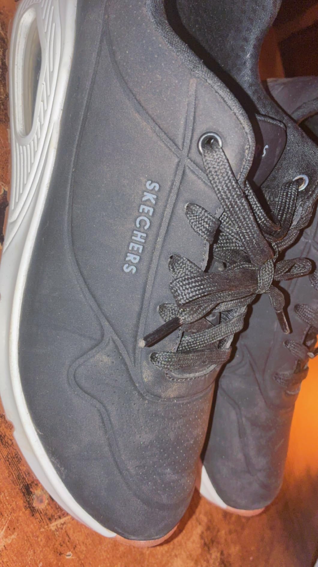 Skechers Women's UNO Stand on Air Sneaker customer photo 1