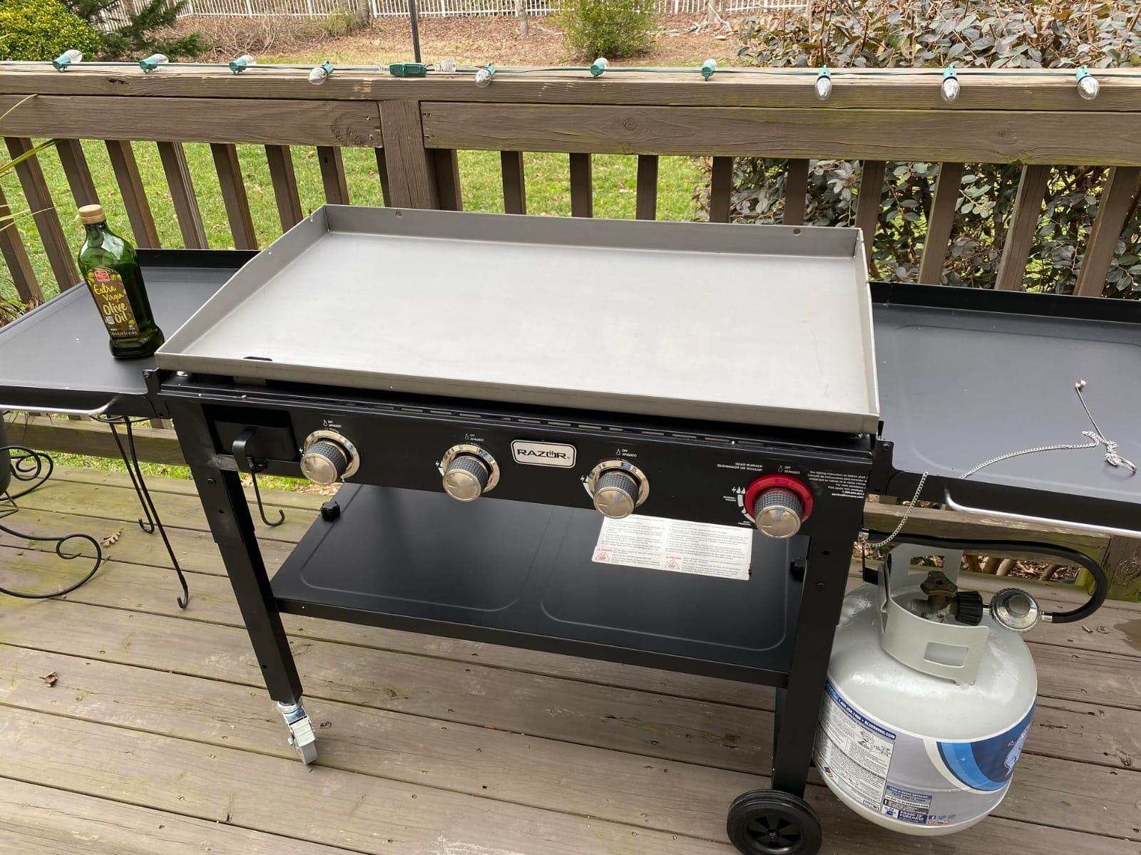 Razor Griddle 4-Burner Portable Outdoor Flat-Top Griddle with Foldable Prep Shelves, 37