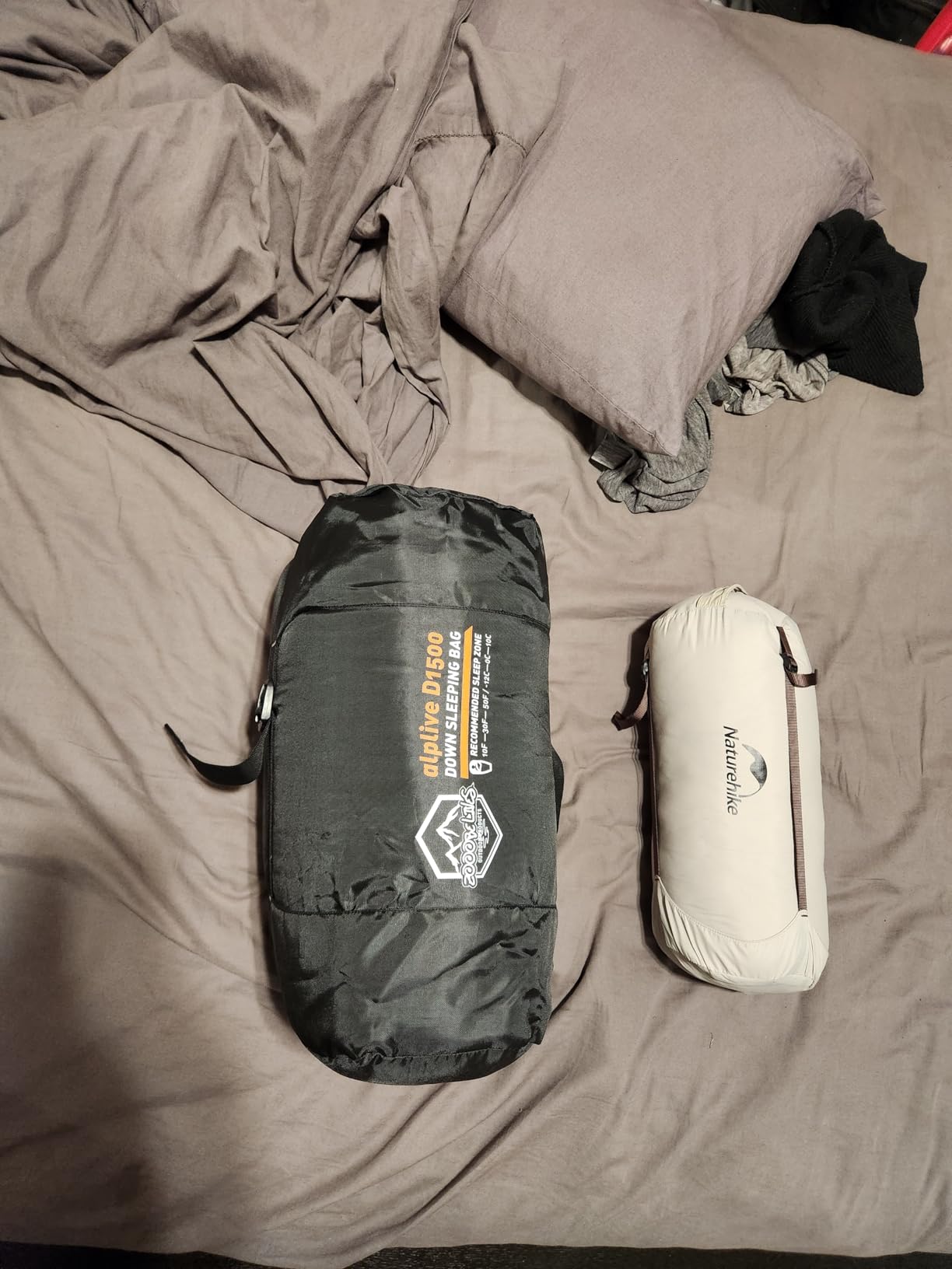 ZOOOBELIVES 10 Degree Down Sleeping Bag for Adults, 4-Season Cold-Weather Mummy Bag, Roomy Fit, 550+ Fill Power Warmth, Lightweight & Compressible for Car Camping, Backpacking & Hunting - AlpliveD1500 customer photo 2