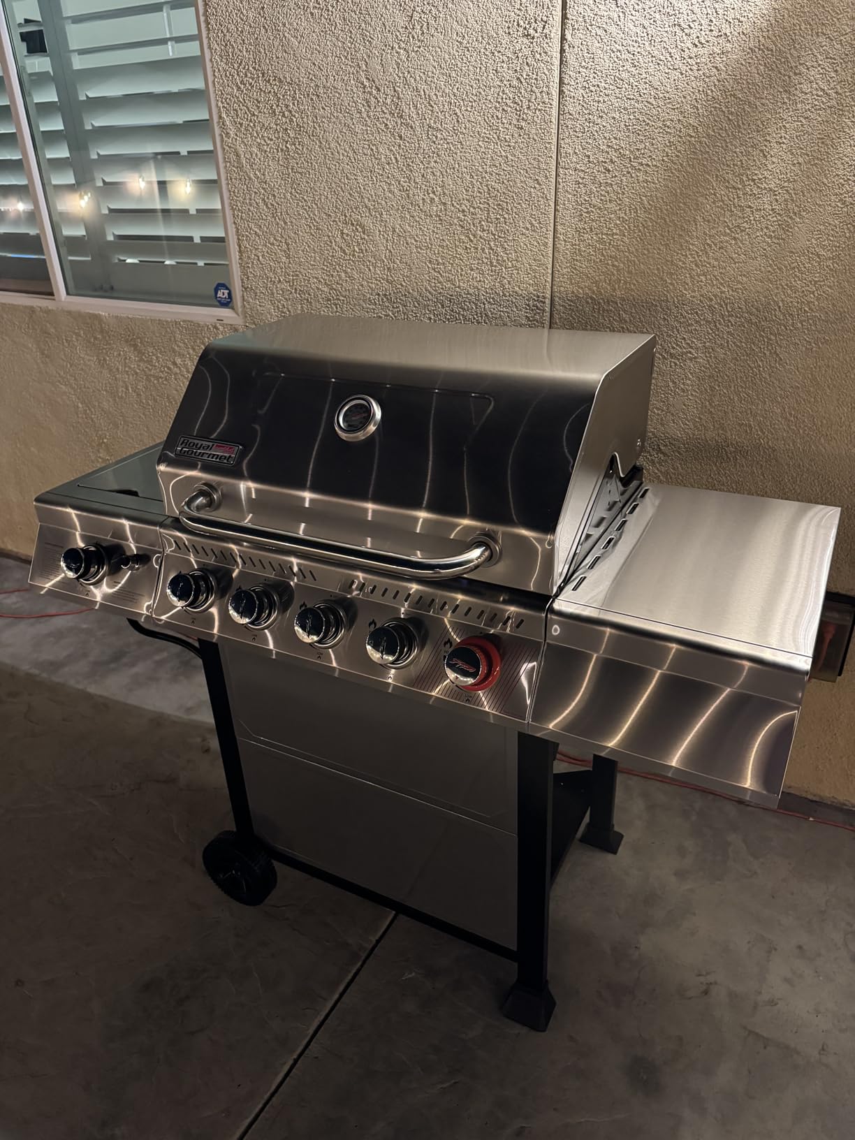 Royal Gourmet GA5401T 5-Burner BBQ Propane Gas Grill with Side Burner customer photo 1