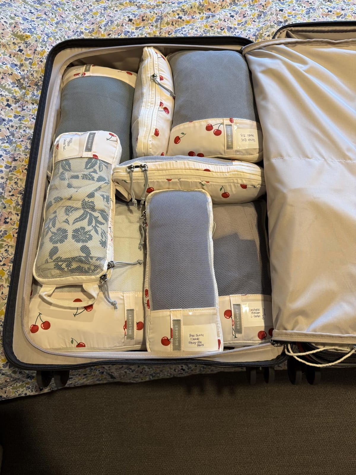 BAGSMART Compression Packing Cubes for Travel Essentials customer photo 1