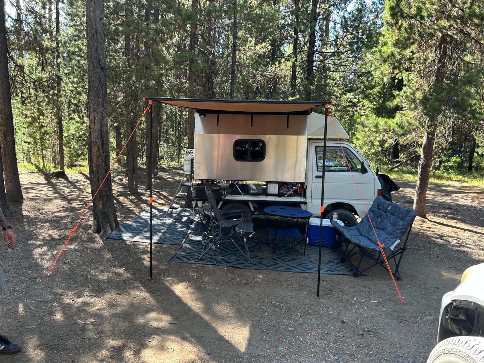 ALL-TOP Vehicle Awning 6.6'x8.2' Roof Rack Pull-Out Sun Shade UV50+, Weatherproof 4x4 Side Awning for Camping & Overland (Hardware Included) customer photo 2