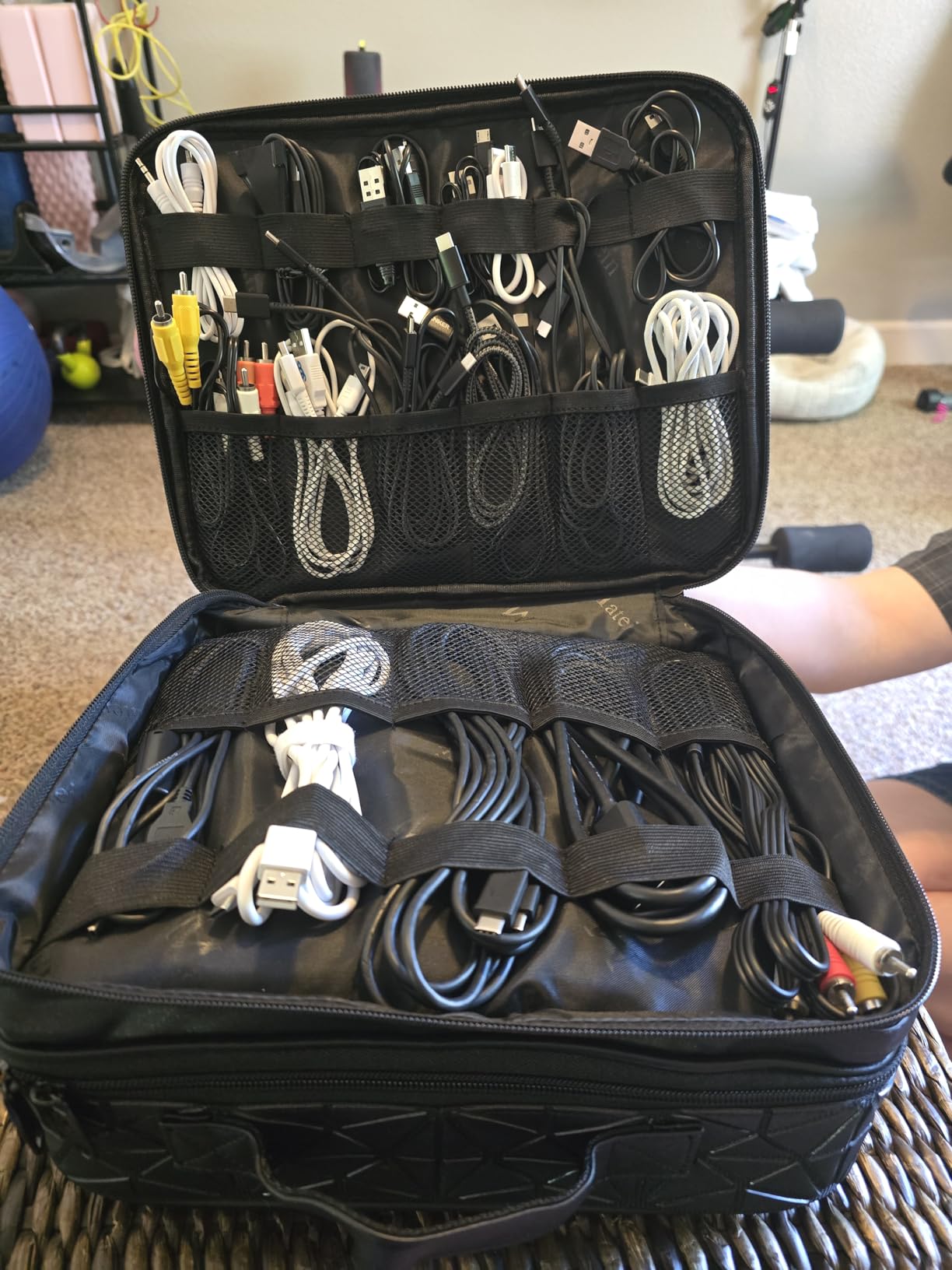 MATEIN Cable Organizer Bag, Travel Electronic Storage Cord Organizer Box customer photo 2