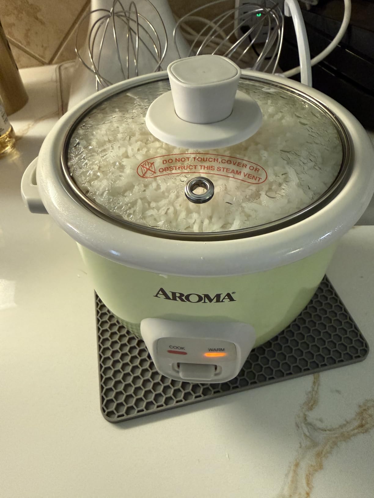 Aroma Housewares 4-Cups (Cooked) / 1Qt. Rice & Grain Cooker (ARC-302NG), White customer photo 2