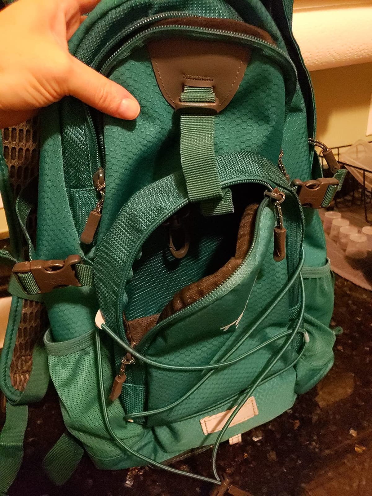 Teton Oasis/Trailrunner Hydration Backpack – Lightweight Water Pack with 2L/3L Bladder for Hiking, Running, Cycling, Biking 18L/22L Sizes – Sewn-in Rain Cover – Fits Men and Women customer photo 2