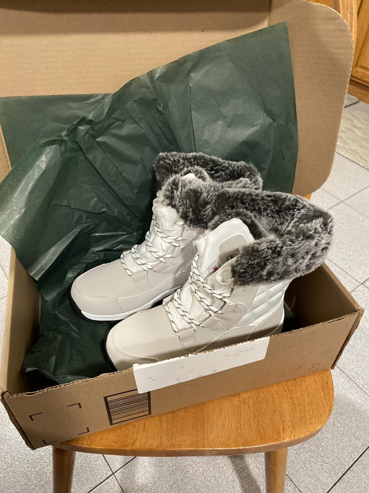EARLDE Women's Snow Boots Waterproof Mid-Calf Winter Boots | Non Slip Sole, Lightweight Midsole, Warm Fur Lined, Wind & Sand Proof, Lace Up, for Indoor & Outdoor Walking customer photo 2