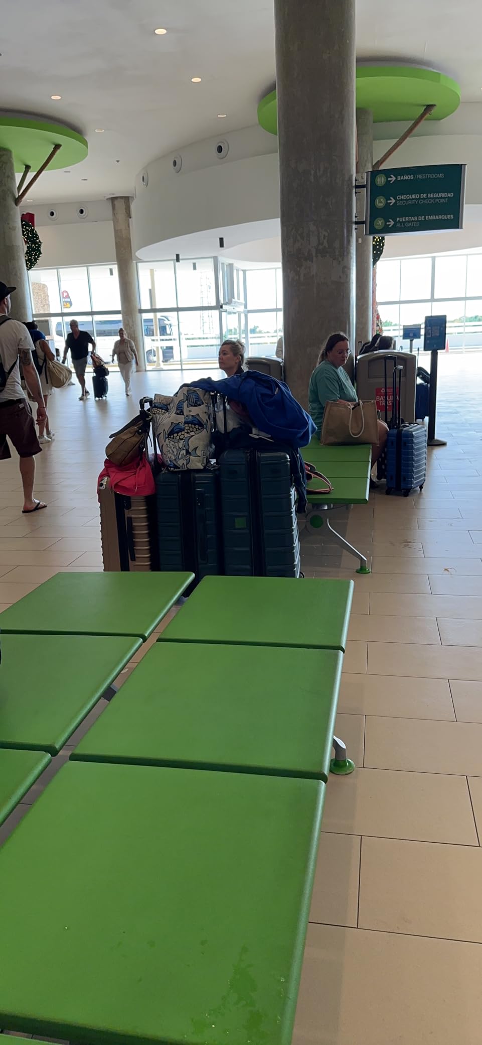 Samsonite Omni 2 Hardside 3 Piece Set - Includes Global Carry-On, Medium, & Large Checked Suitcases - 360° Dual Spinner Wheels - Integrated TSA Lock & Expansion - Amazon Exclusive - Lagoon Blue customer photo 2